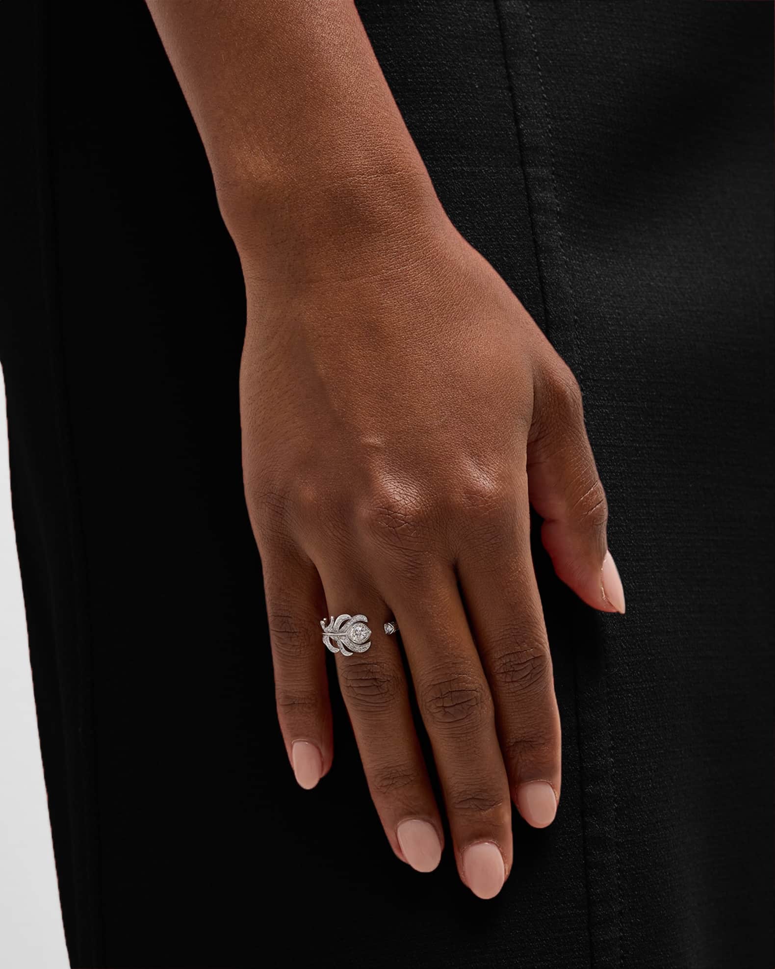 Plume de Paon 18K White Gold Diamond Ring 1