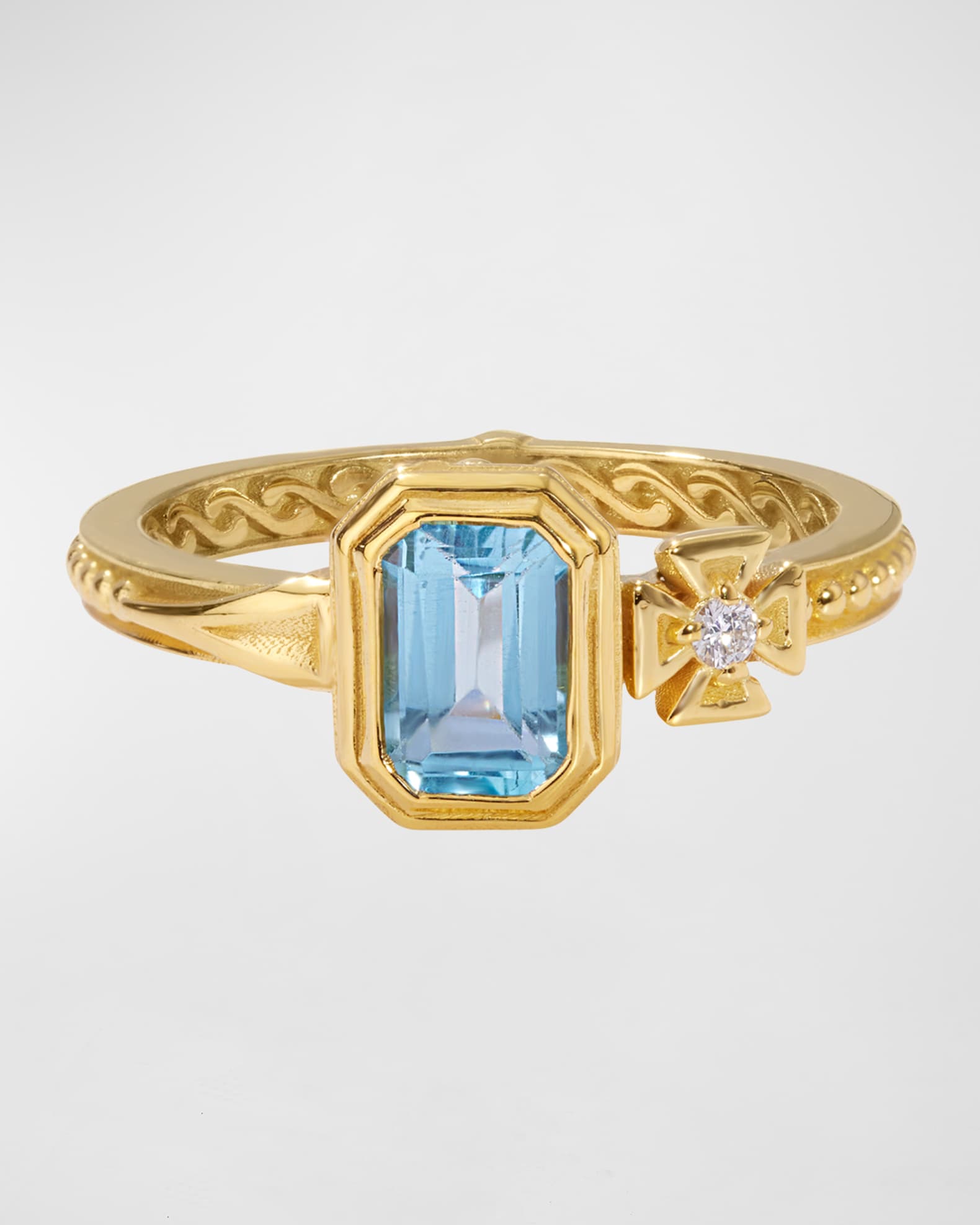 Peridot and White Diamond Ring 0