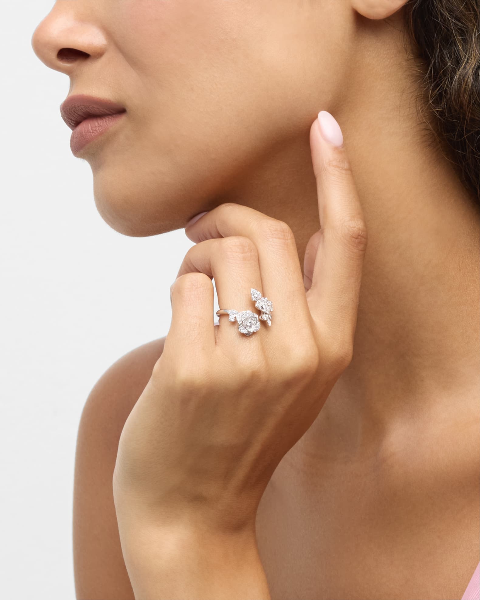 Rose 18K White Gold Vine Ring with Diamonds 1