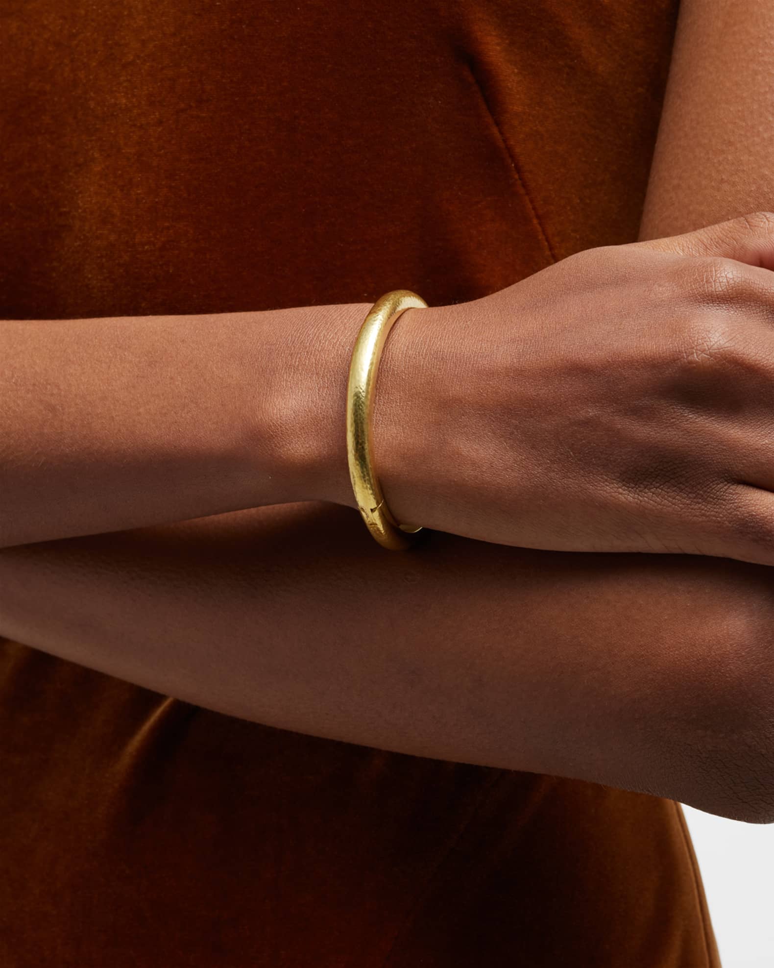 19k Domed Bangle Bracelet 1