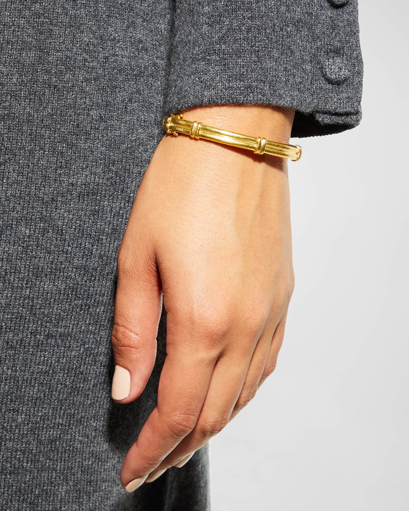 19k Narrow Bangle Bracelet 1
