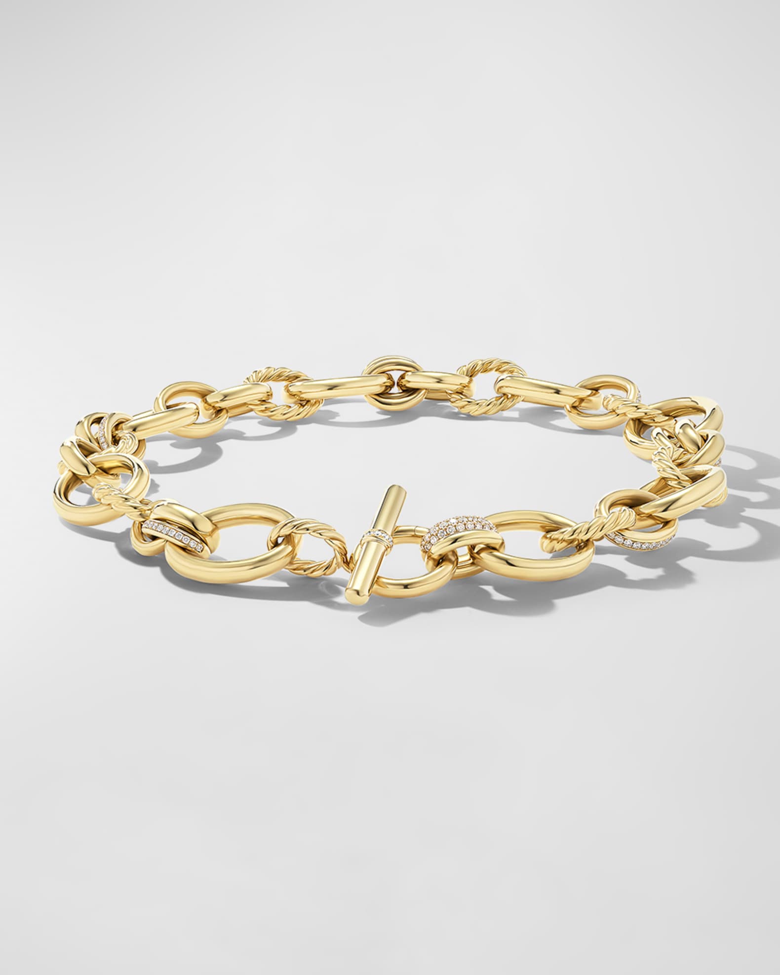 DY Mercer Necklace with Diamonds in 18K Gold, 20-25mm, 17" 1