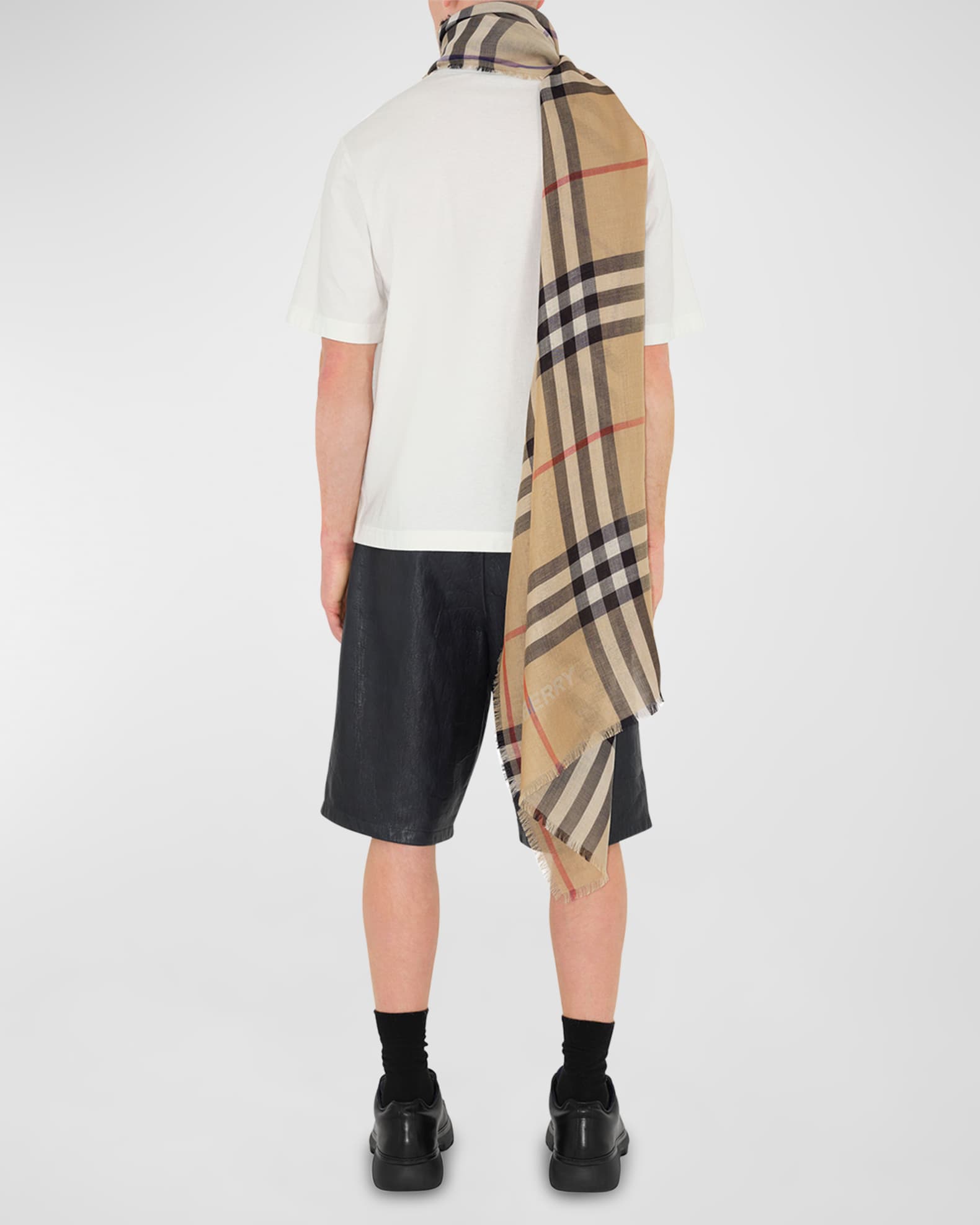 Neiman marcus burberry scarf outlet