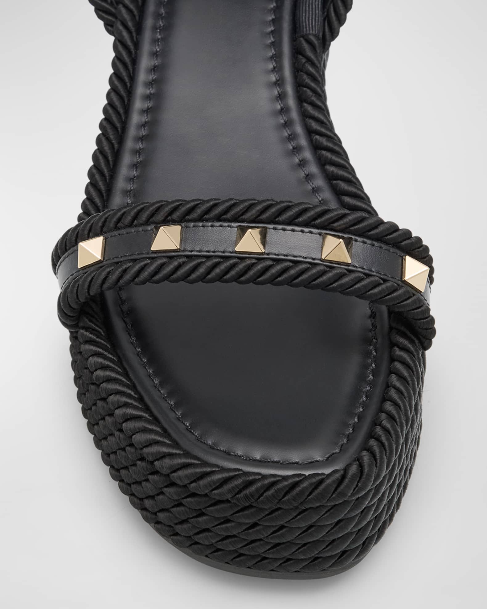 サンダル VALENTINO GARAVANI Black Leather Vlogo Espadrilles Valentino Garavani VLogo Leather Espadrilles | Black