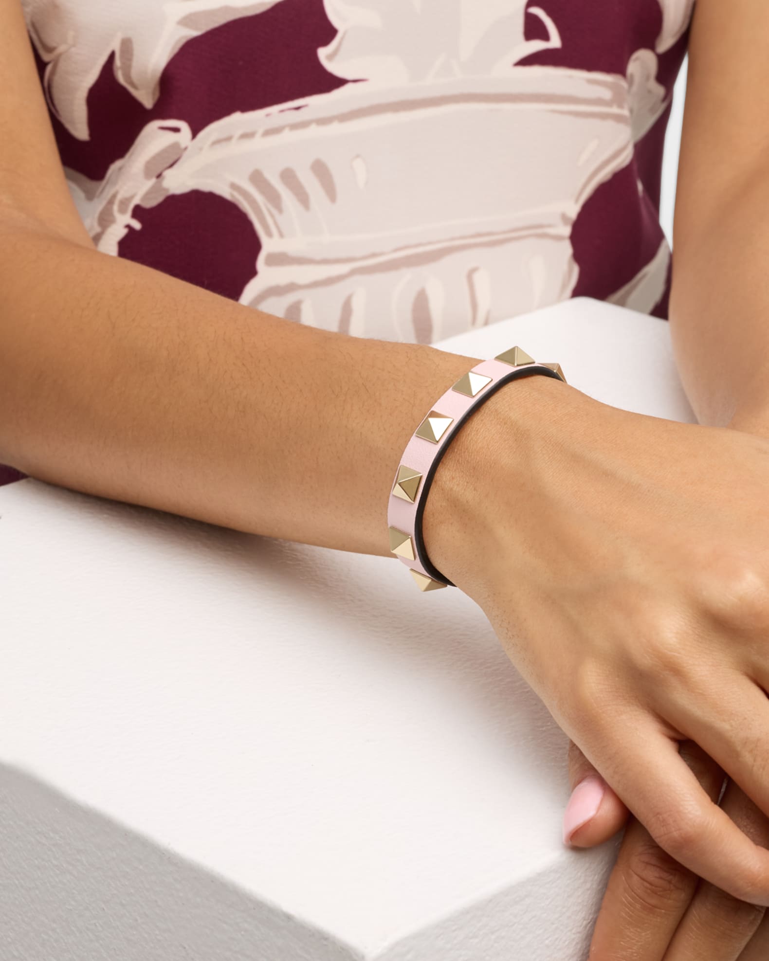 Valentino rockstud bracelet poudre sale