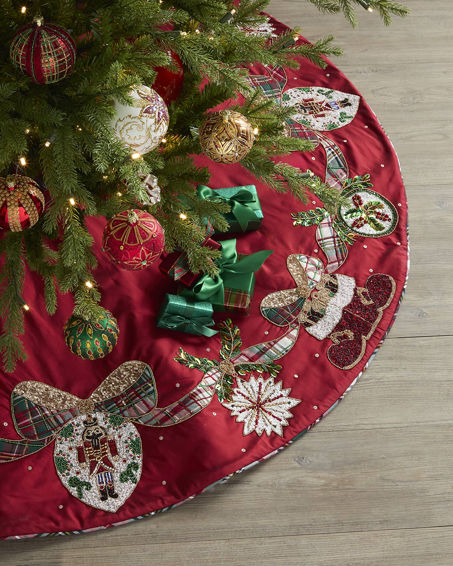 Kim Seybert 64 Tinsel Treasure Embroidered Tree Skirt Neiman Marcus