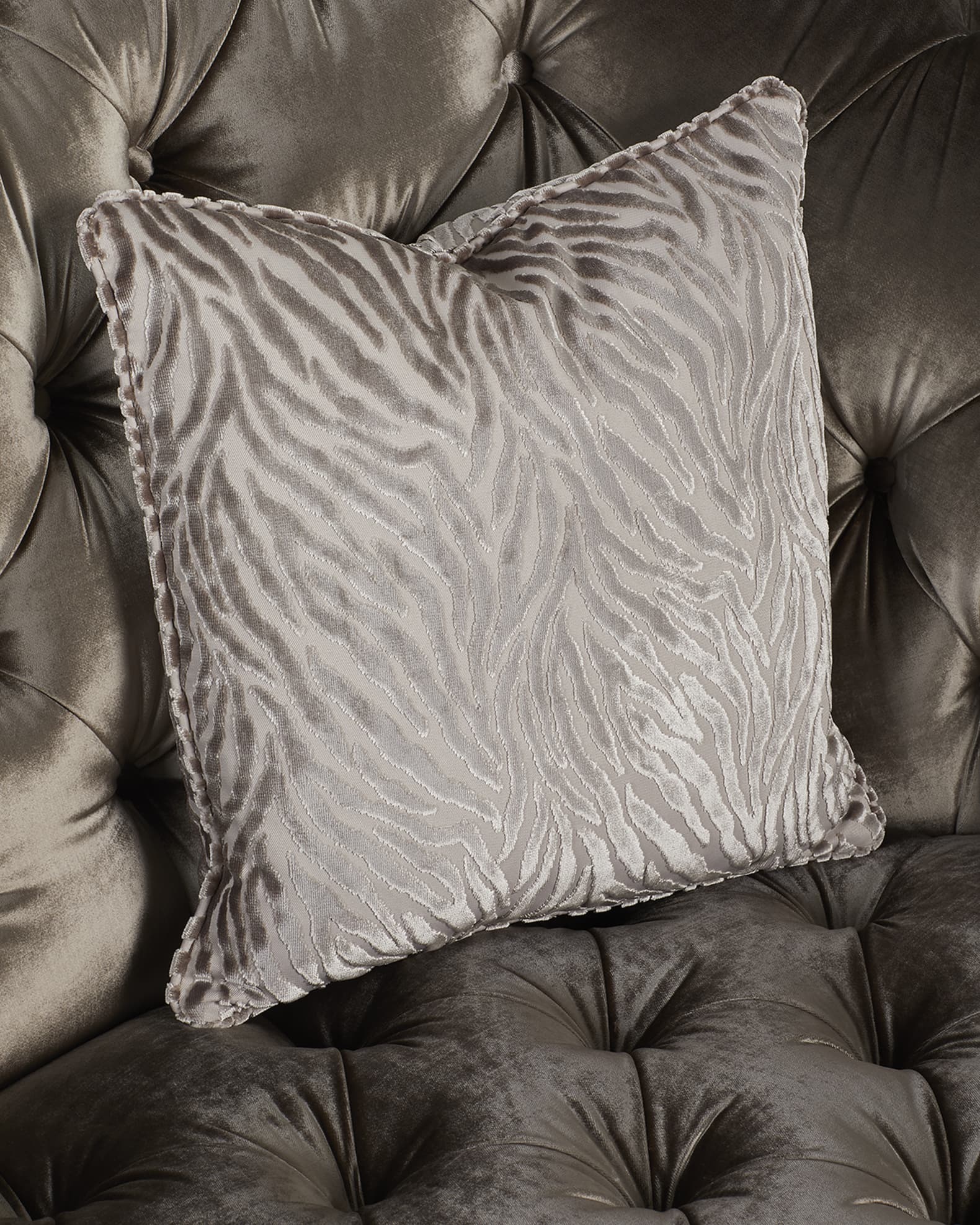 Old Hickory Tannery Roshan Tufted Velvet Sofa 89