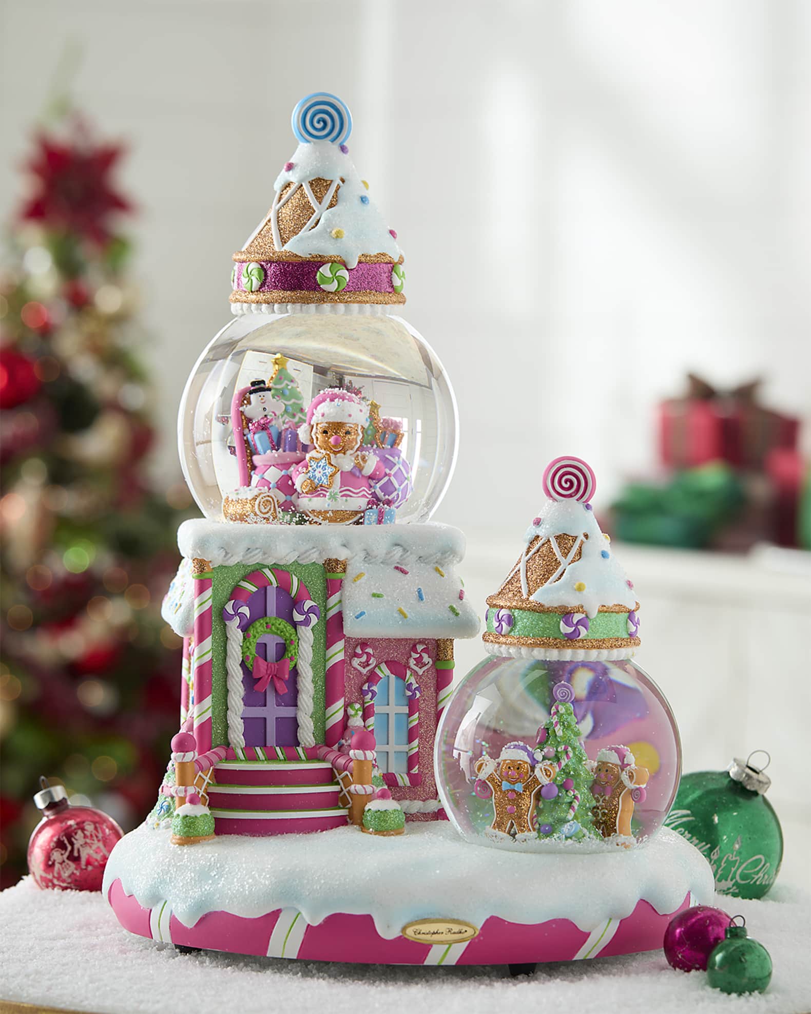 Gingerbread Holiday Home Snowglobe 0