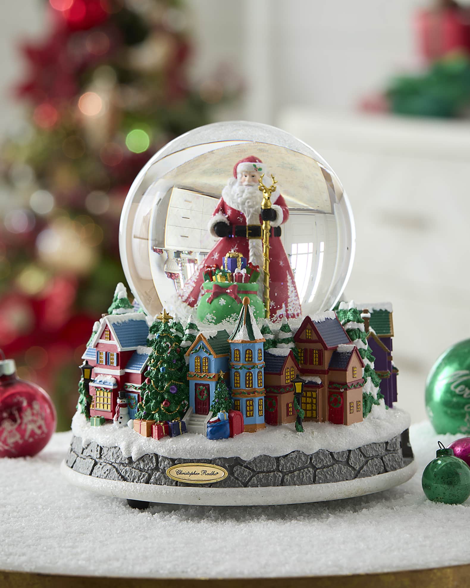 Winter Magic Snowglobe 0
