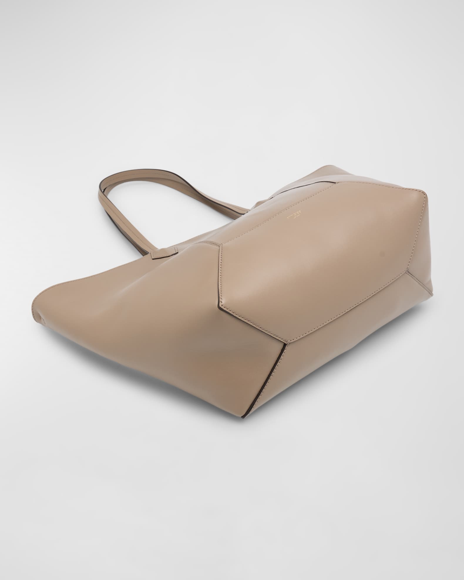 Medium Diamond Leather Tote Bag 1
