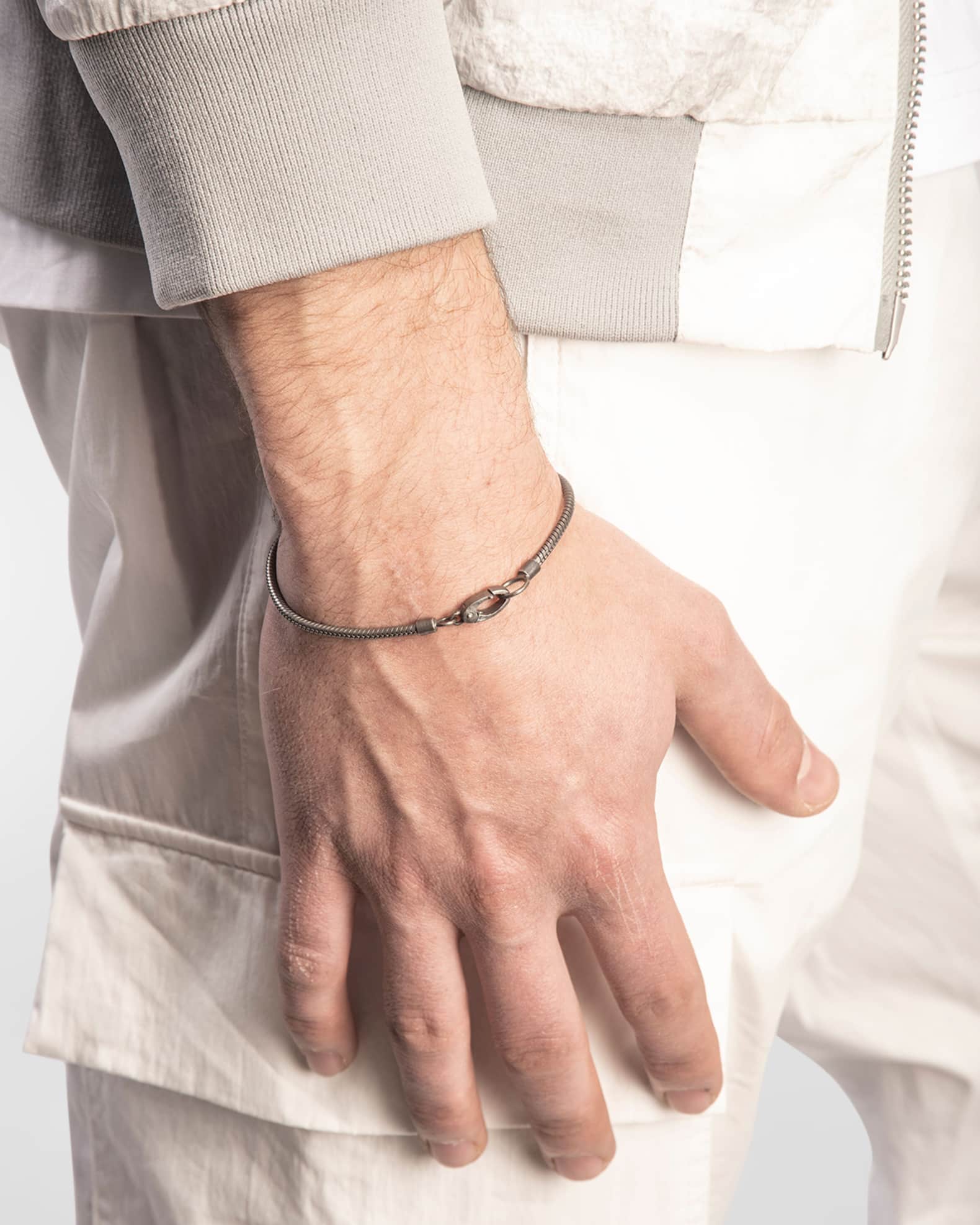 Men's Classy Oxidized Silver Bracelet 1