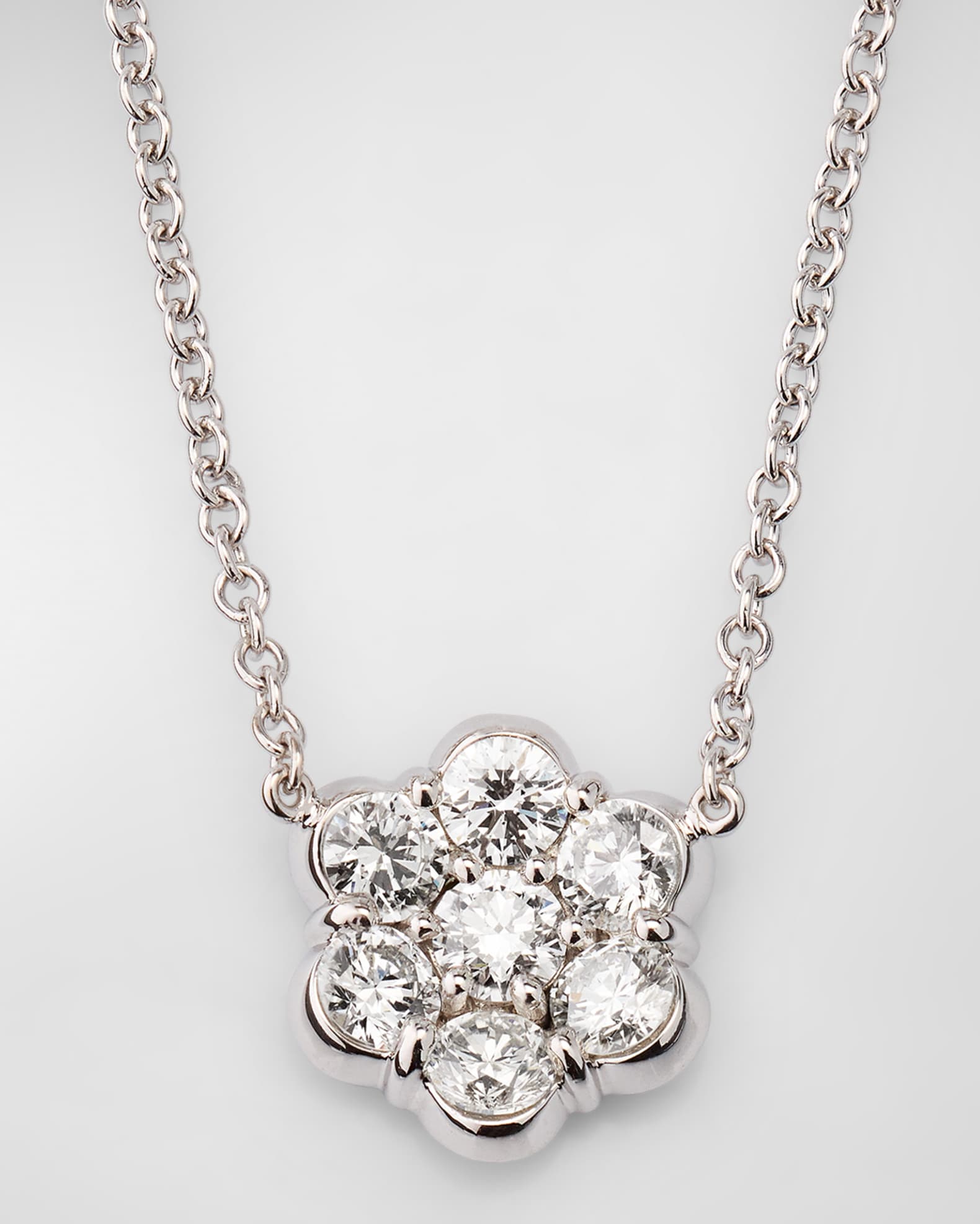18K White Gold Diamond Flower Pendant 0