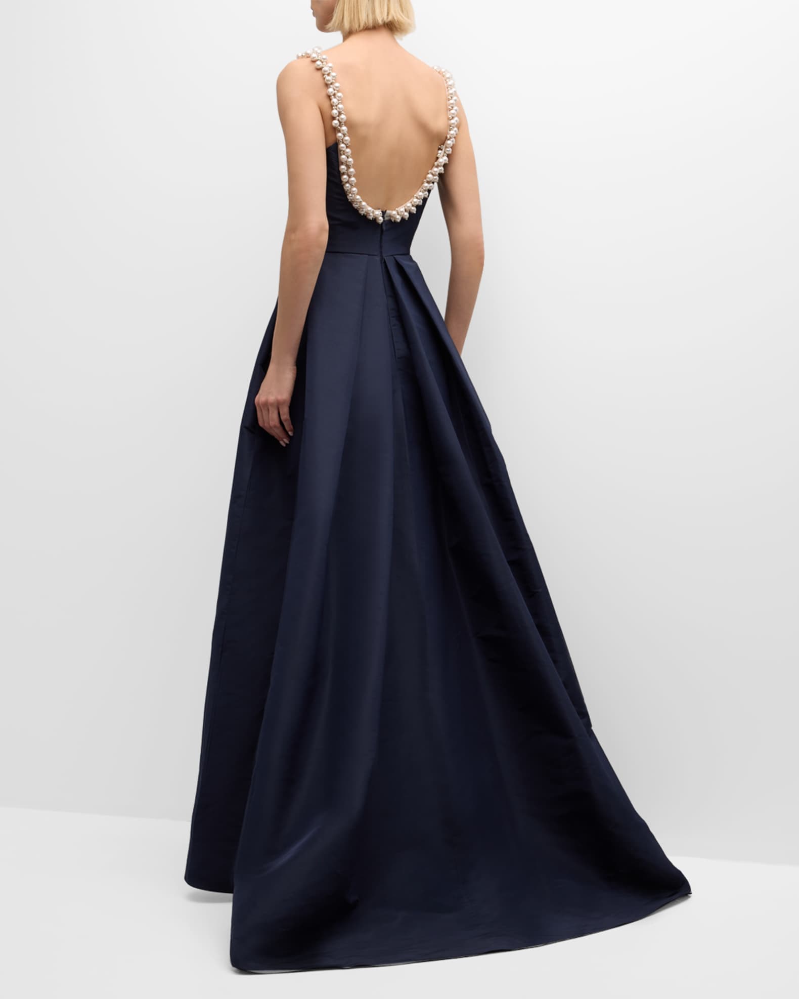 Neiman marcus monique lhuillier shop