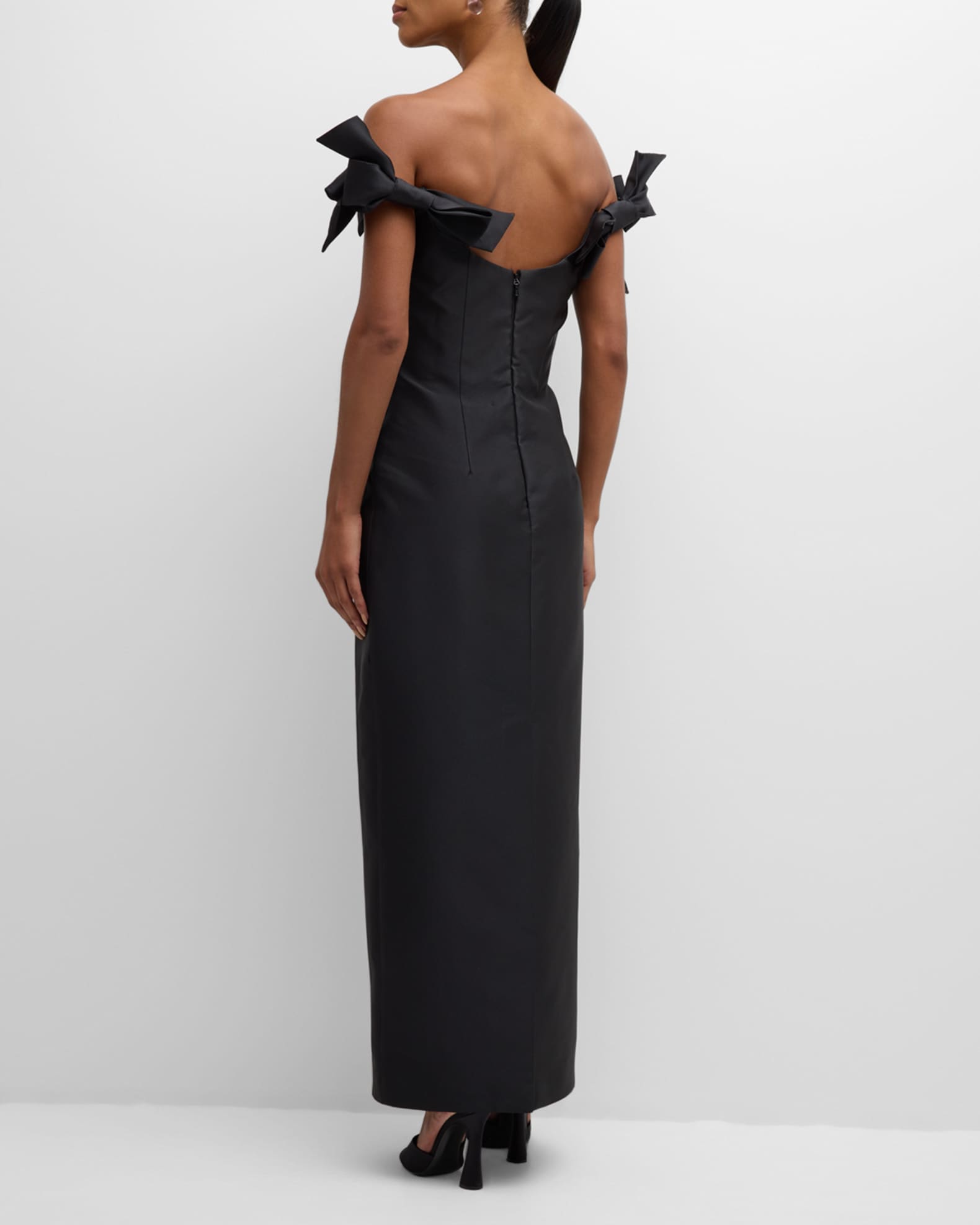 Monique Lhuillier Off Shoulder Bow Gown Noir