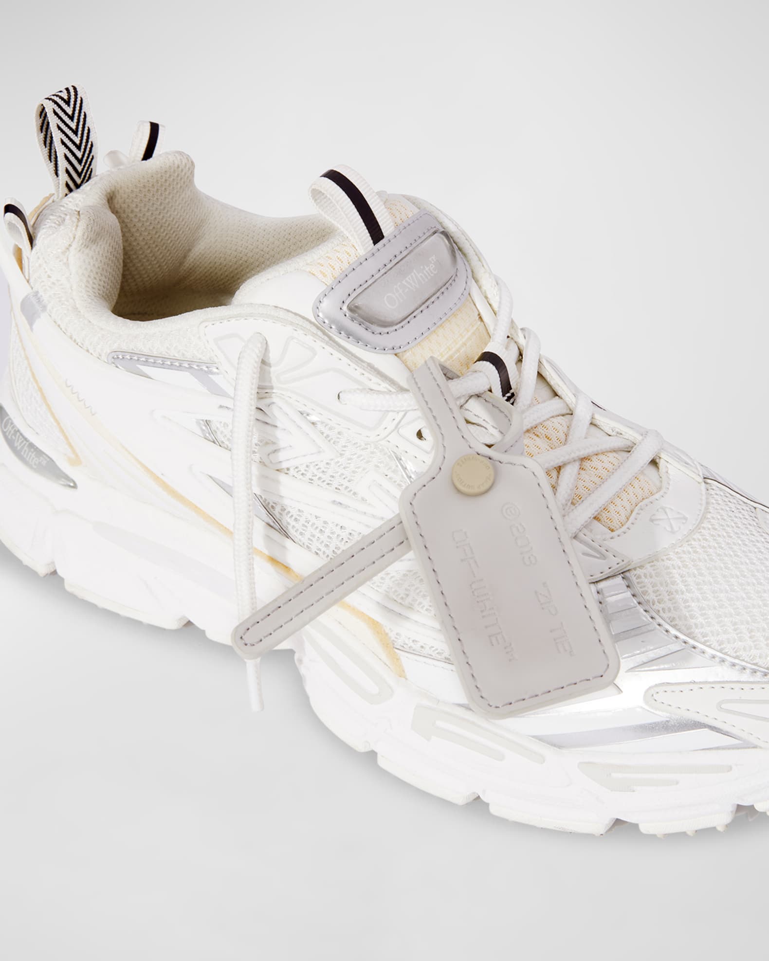 Off white runners 2025
