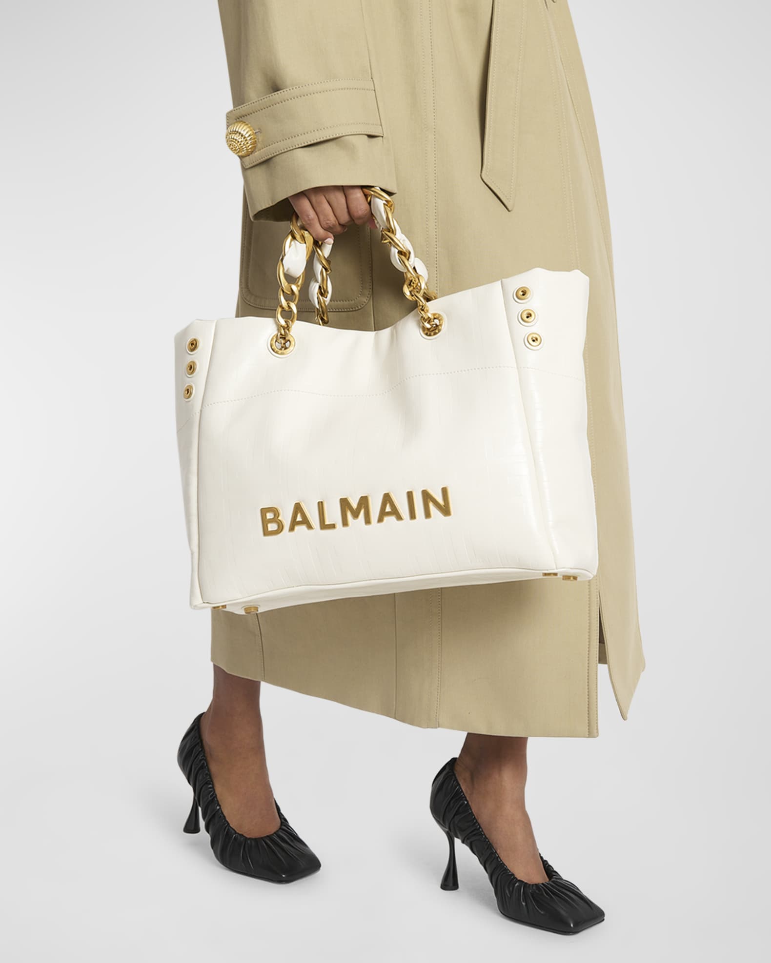 トートバッグ BALMAIN Woman Tote bags White DN1FF819TJDC GFE 1945 Cabas Tote Bag in Monogram Crinkled Leather | Neiman Marcus