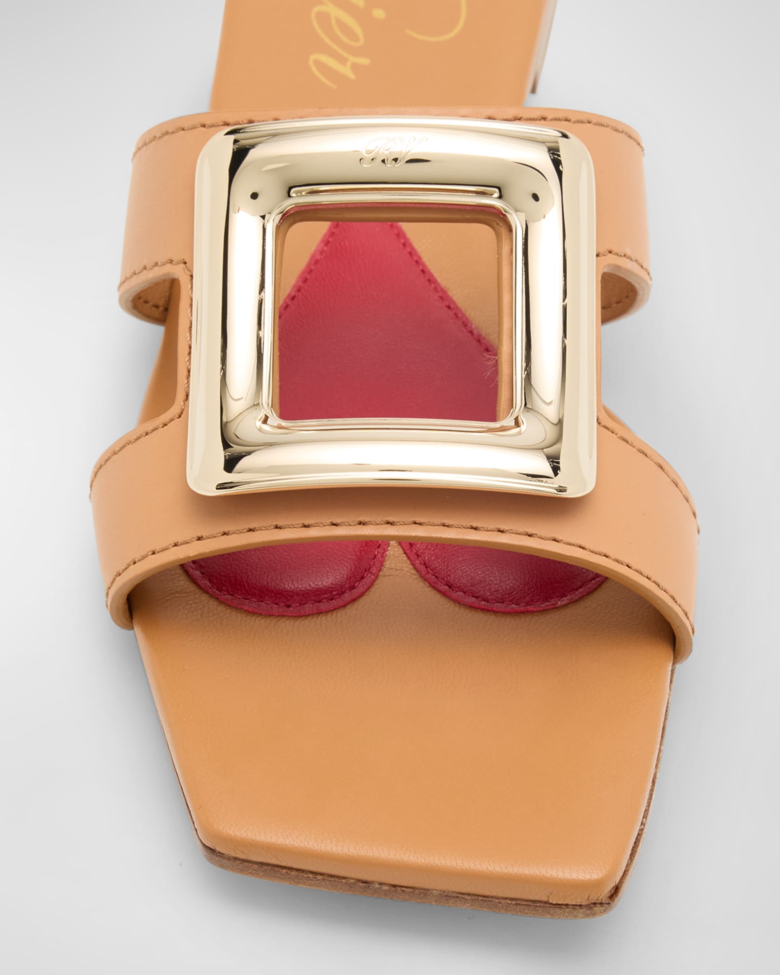 【送料 関税込】ROGER VIVIER Buckle leather sandals Buckle leather sandals in brown - Roger Vivier | Mytheresa