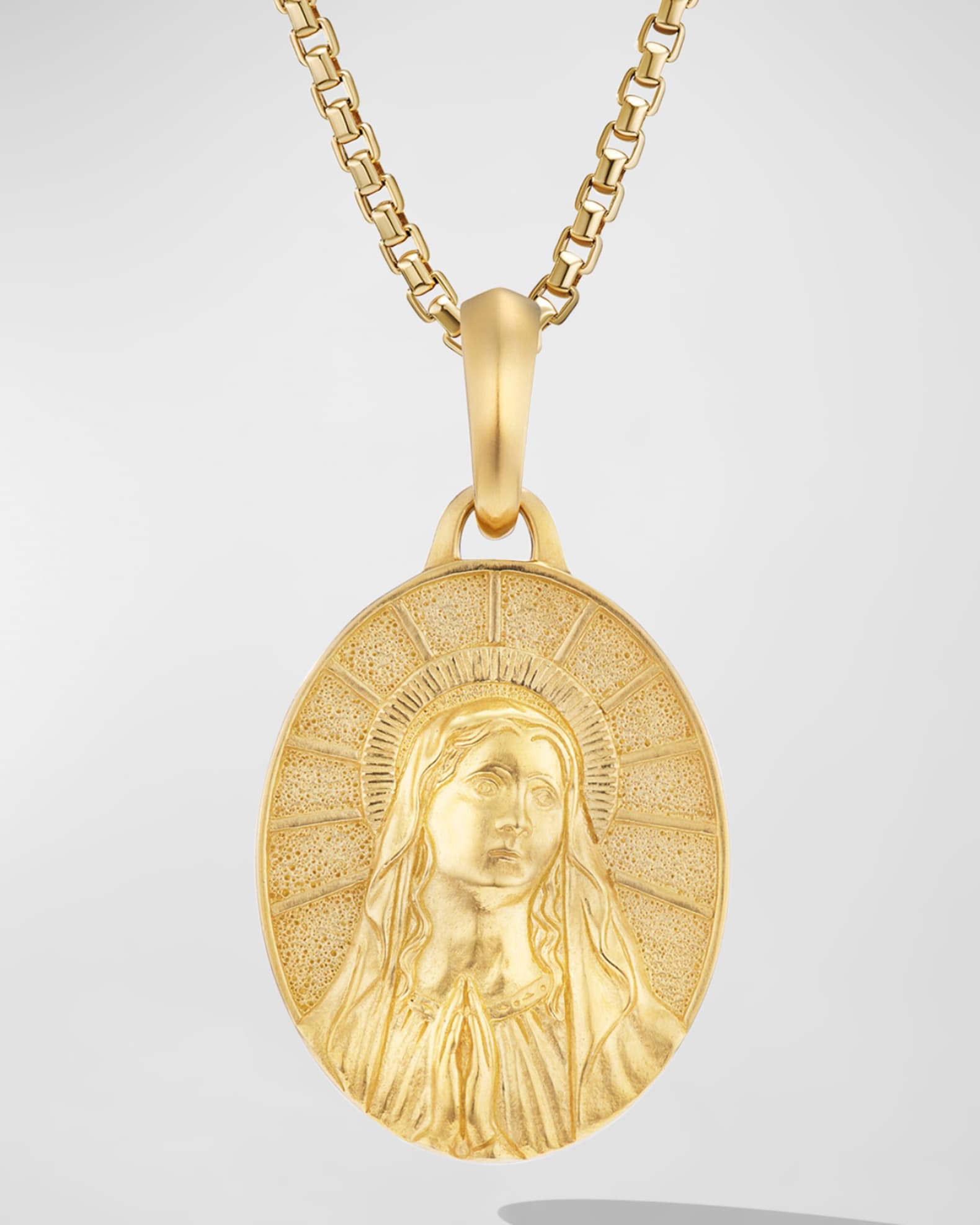 Men's Mary Pendant in 18K Gold, 30mm 0