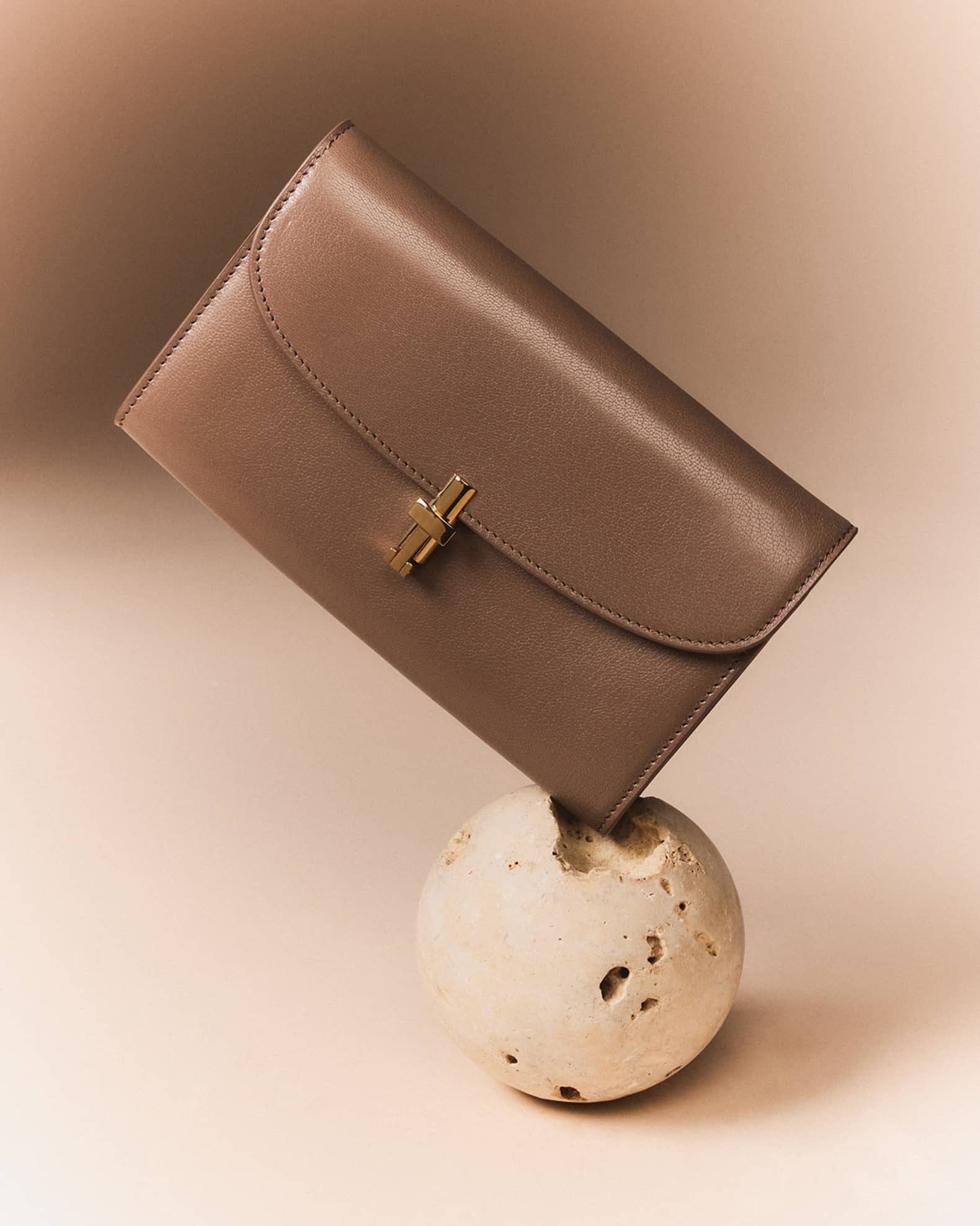 Sofia Continental Wallet in Shiny Kid Leather