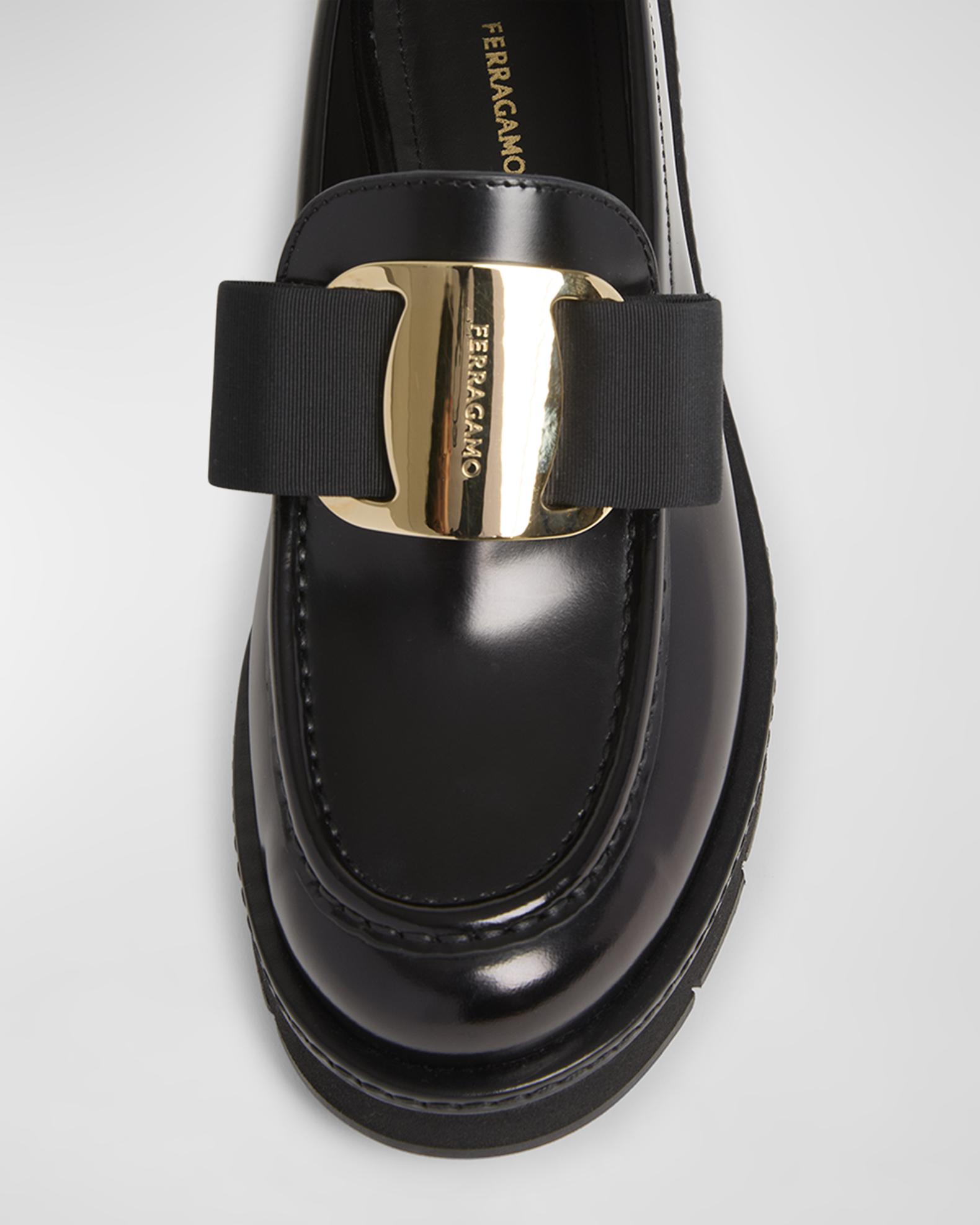 Barely worn (maybe twice?) black leather Salvatore ferragamo loafers. Leather flats Salvatore Ferragamo Black size 36.5 EU in  main image 4