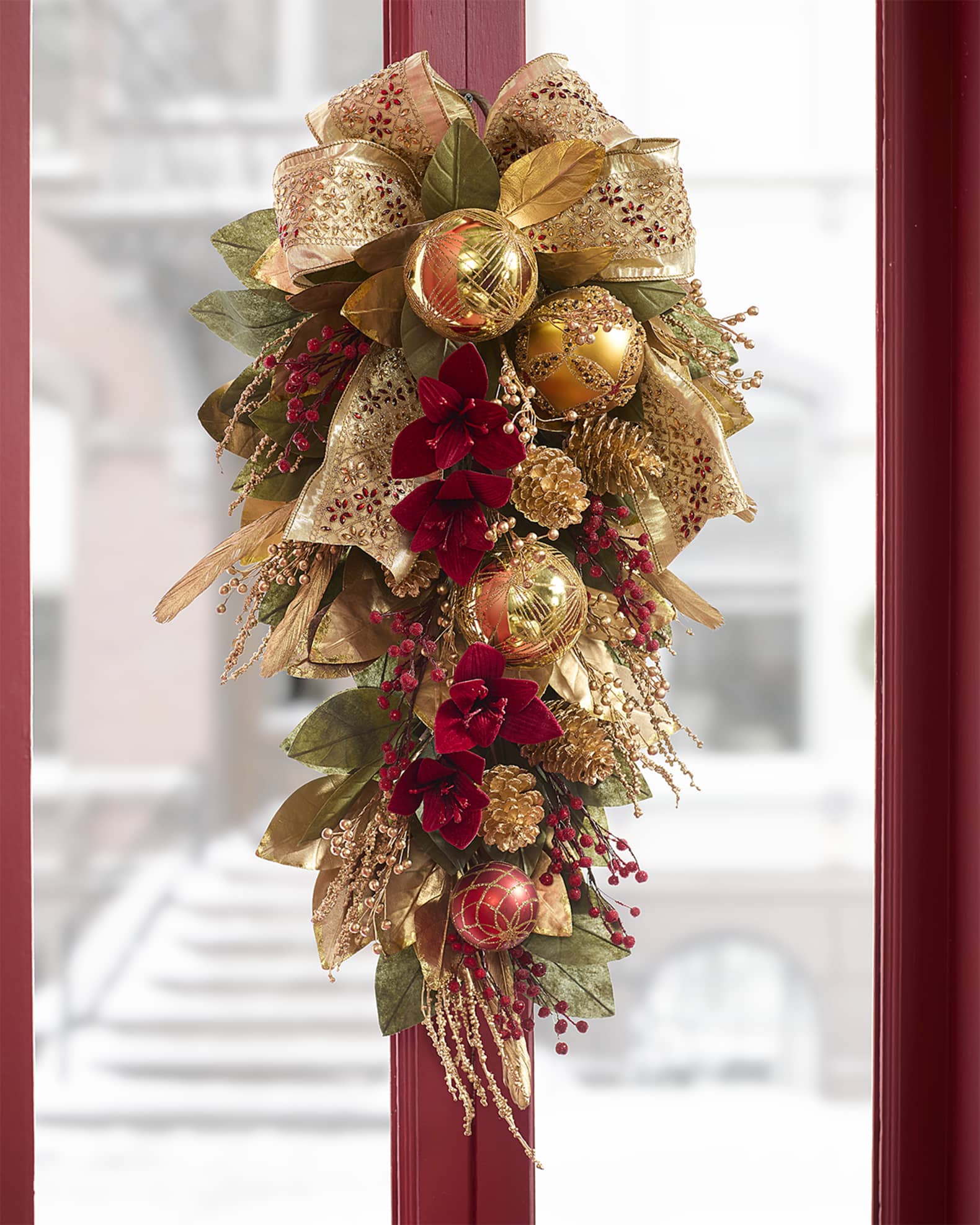 30" Gold Christmas Door Spray 0