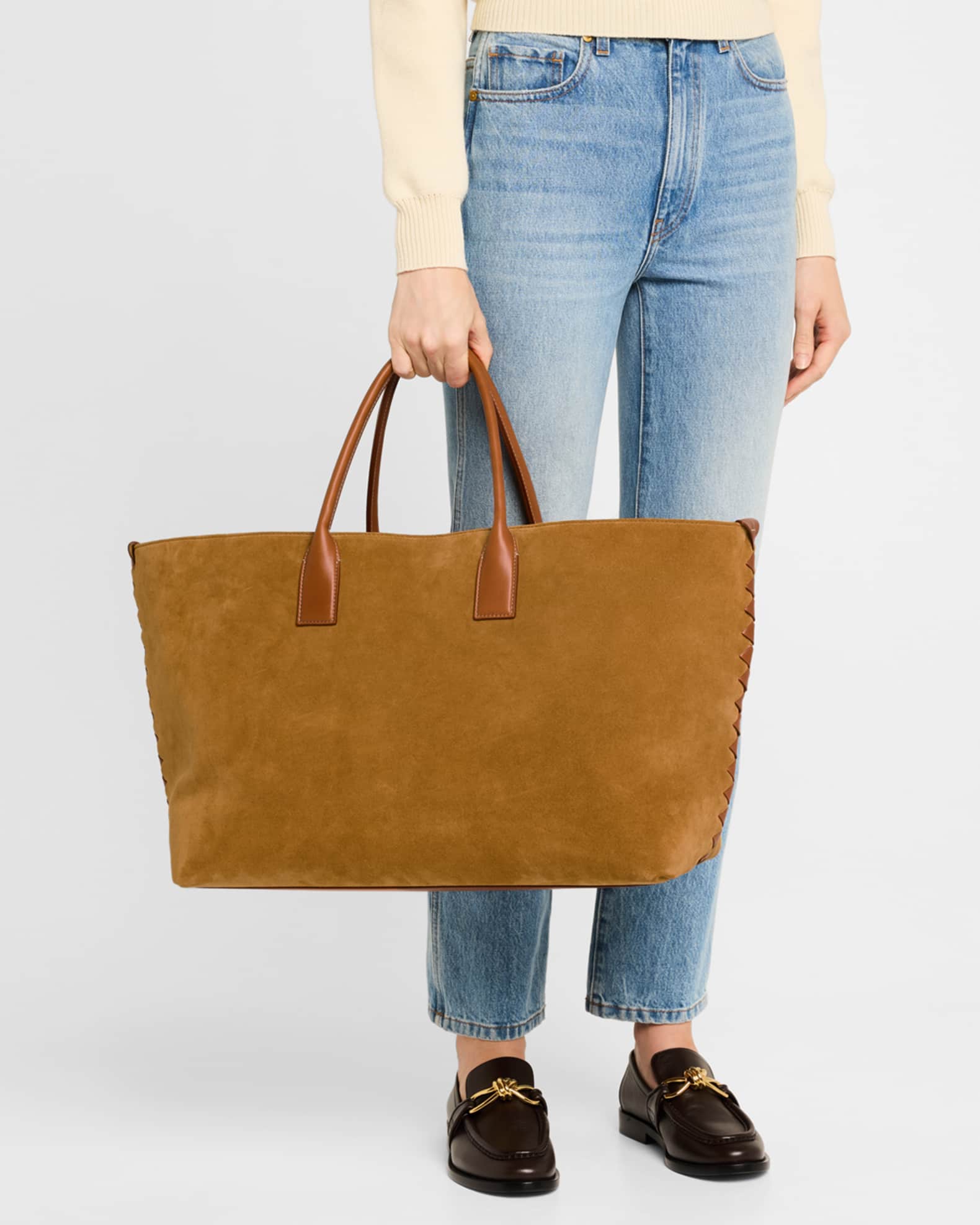 トートバッグ BOTTEGA VENETA BISCUIT SUEDE LARGE CABAT SHOPPING BAG BOTTEGA VENETA Cabat large leather-trimmed suede tote | NET