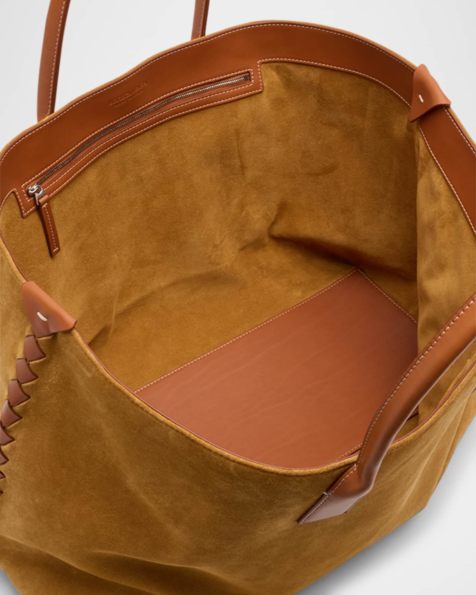 トートバッグ BOTTEGA VENETA BISCUIT SUEDE LARGE CABAT SHOPPING BAG Bottega Veneta Biscuit Suede Large Cabat Shopping Bag
