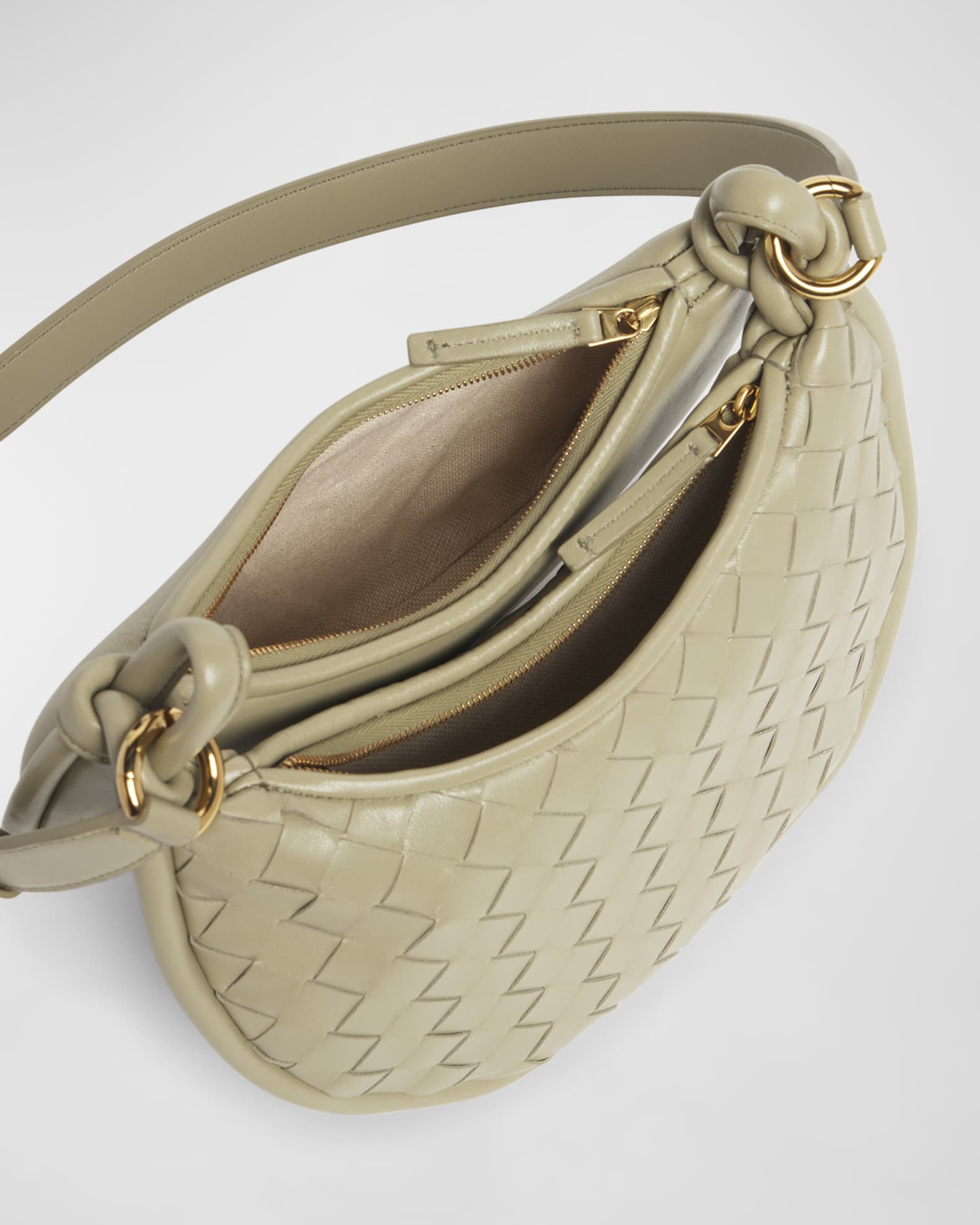 Bottega veneta intrecciato nappa shoulder bag outlet