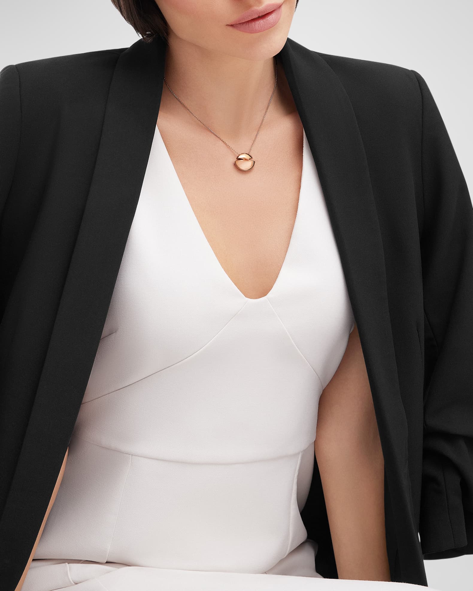 18K Rose Gold Cabochon Pendant Necklace 1