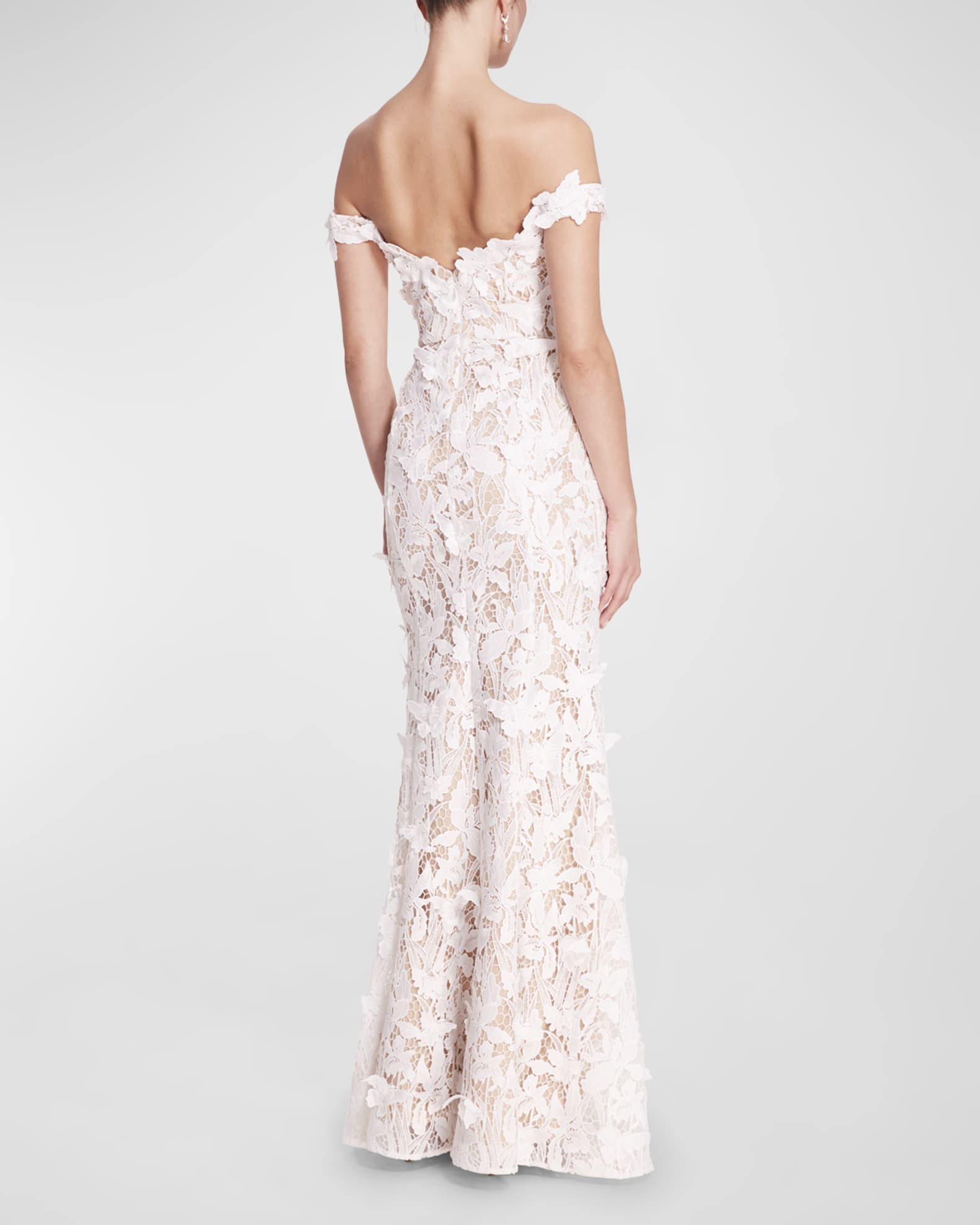 Off the shoulder trumpet gown clearance