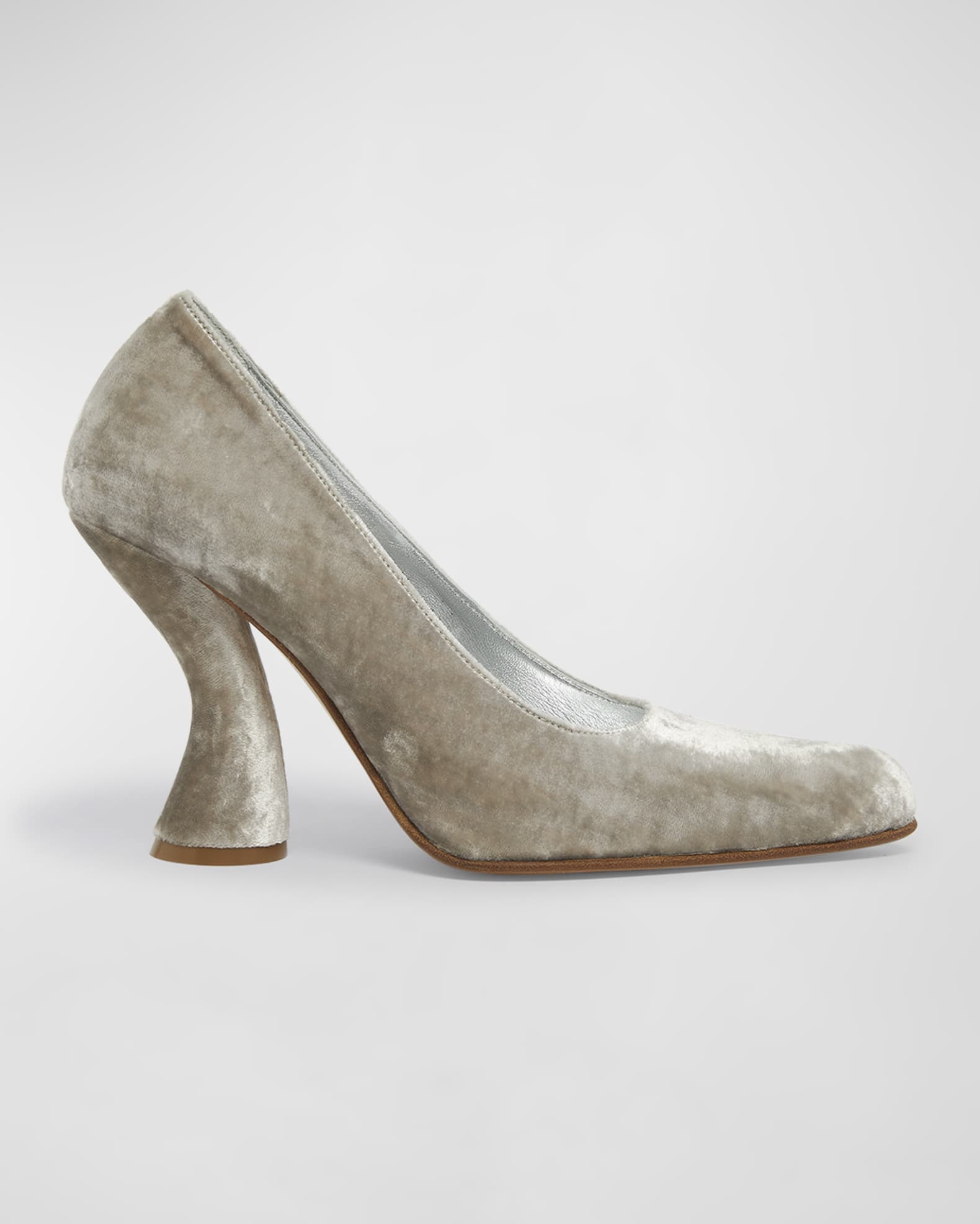Velvet Commma Heel Pumps