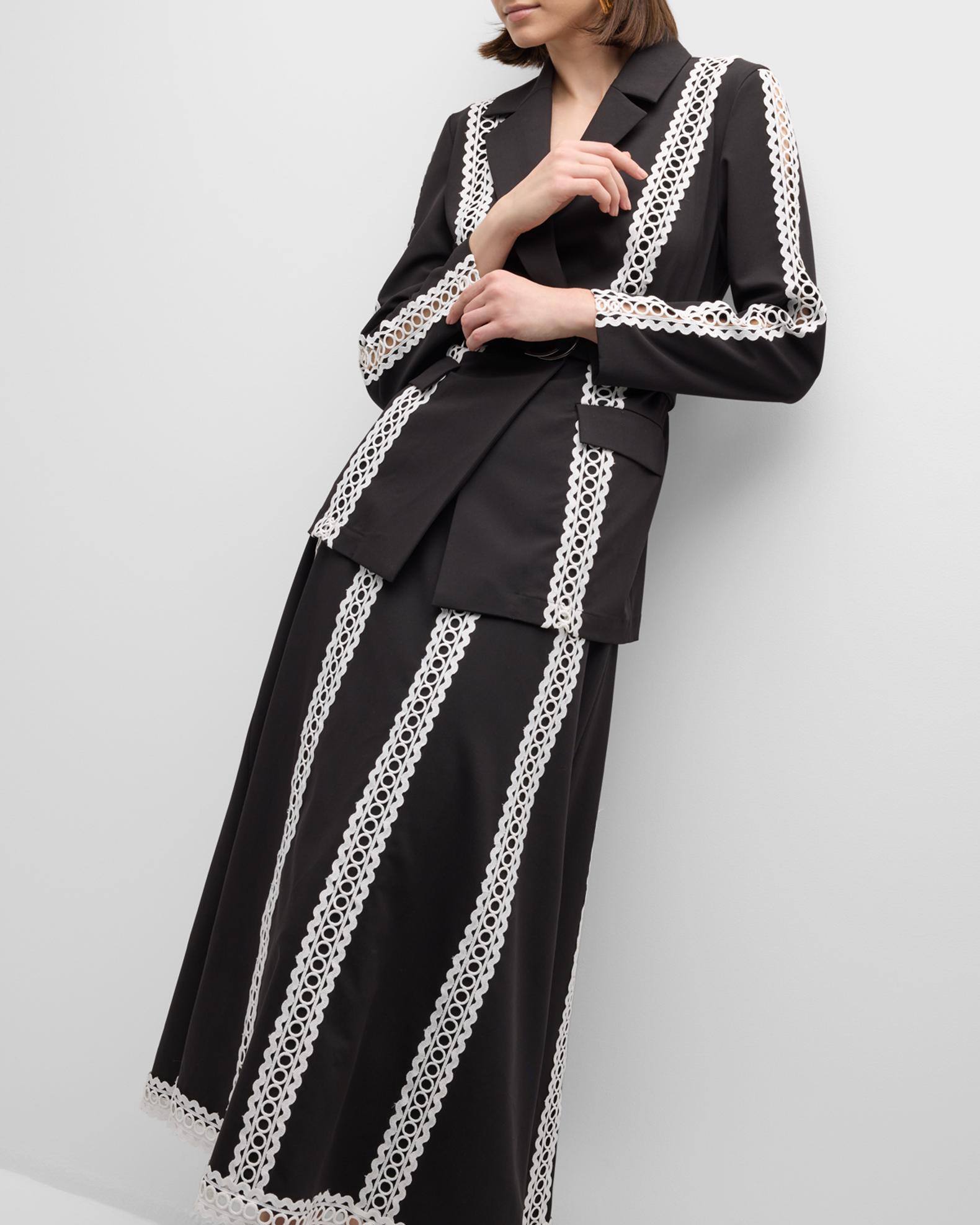 Veste Femme Misook Noir Avec Rayures Blanches Et Broderies Roses - Taille S - Neuf Avec étiquettes (NWT)