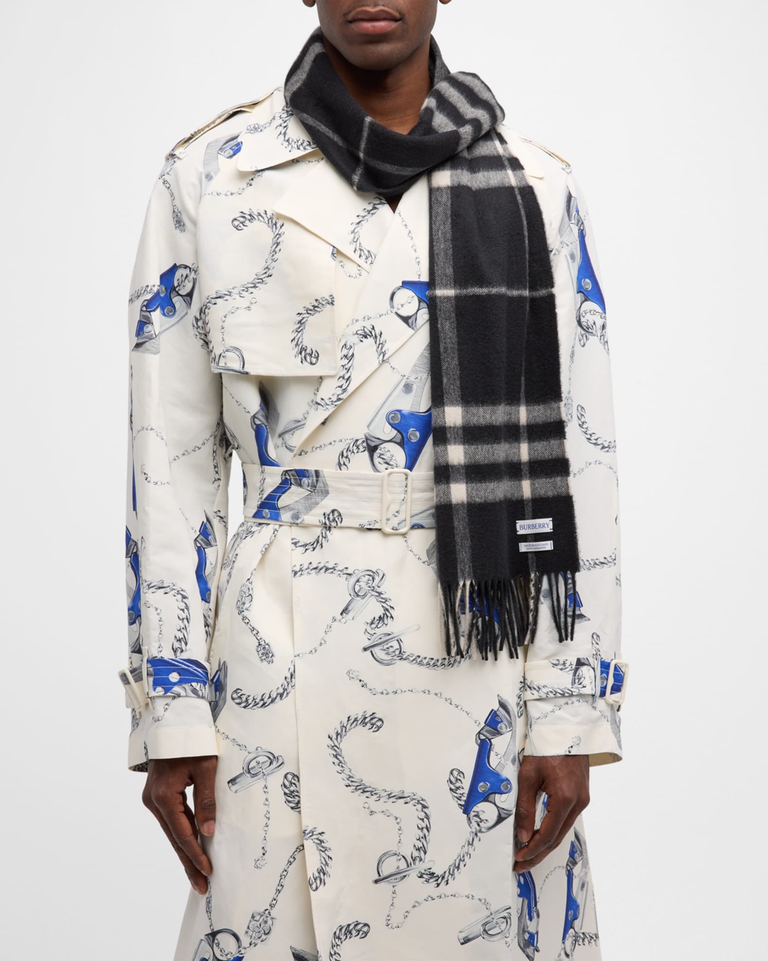 【関税&送料込】Burberry Burberry Cashmere Scarf With Giant 0400013297553?wid=600&hei=800&