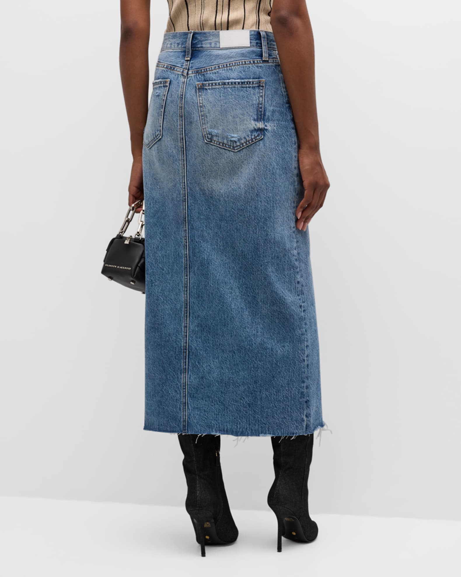 Denim skirt q significa best sale