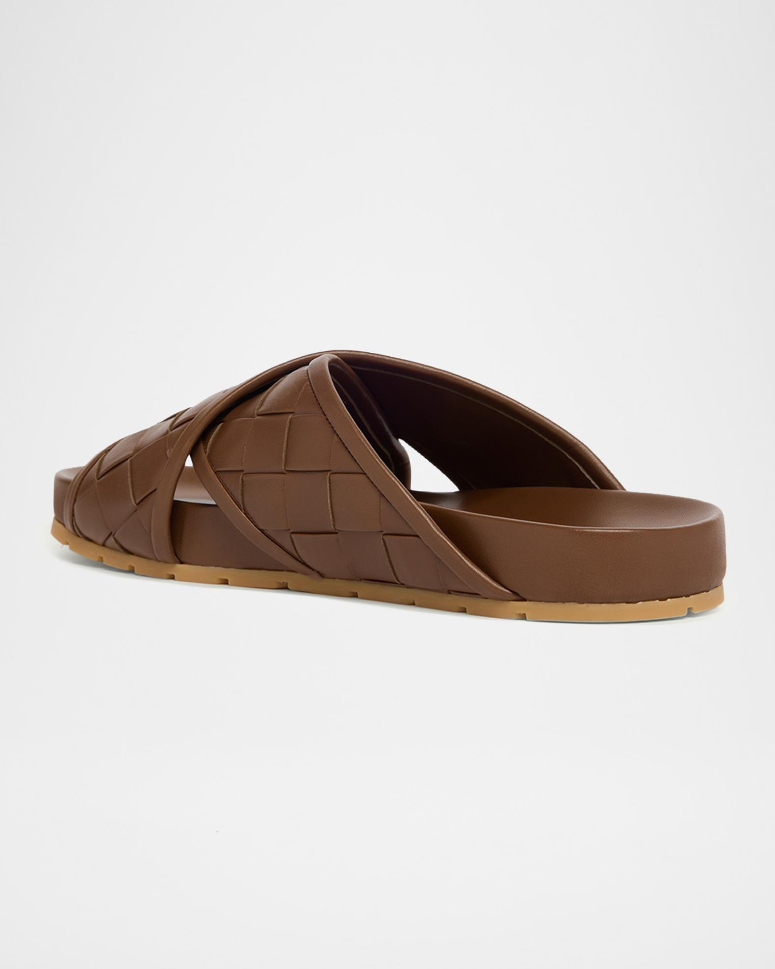 BOTTEGA VENETAサンダル Bottega Veneta Men's Tarik Intrecciato Leather Crisscross Sandals