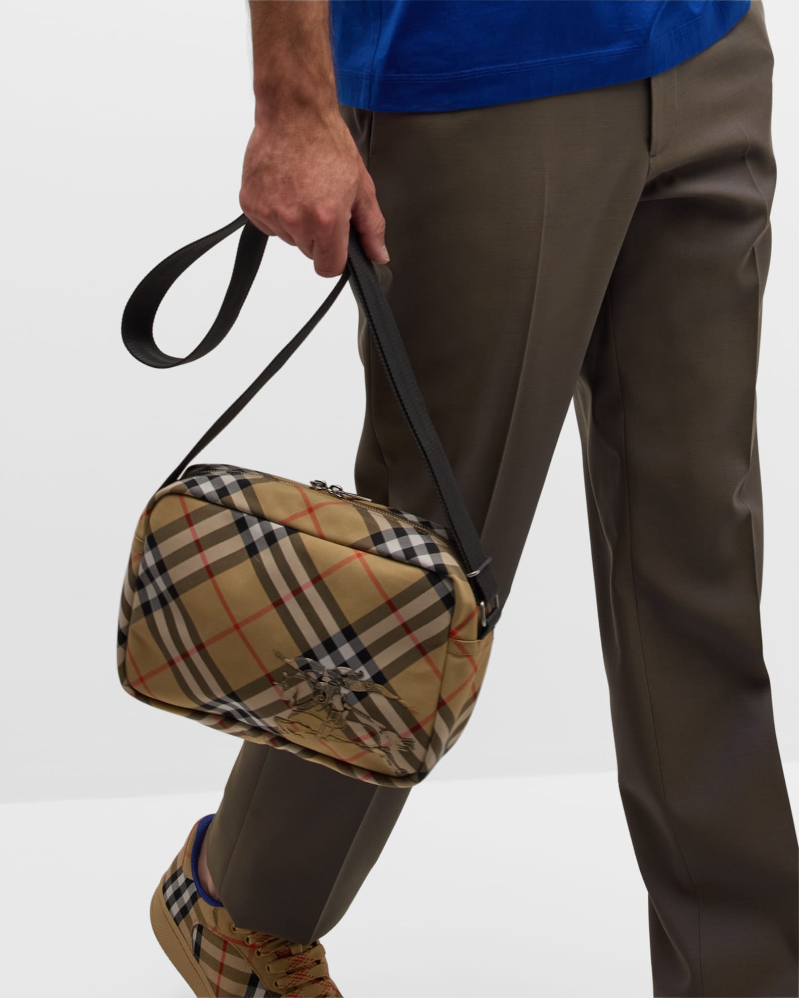 【BURBERRY】ESSENTIAL CROSSBODY◆8091320 BURBERRY: Bags men - Beige | Burberry shoulder bag 8091320