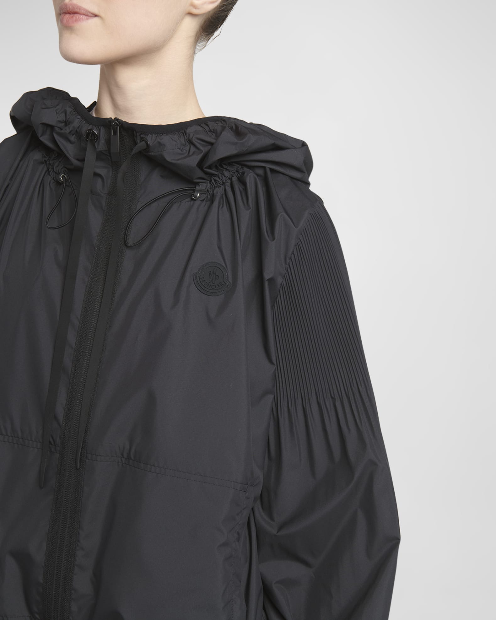 Moncler★Auxonne ウインドブレーカー★DHL配送 Moncler Auxonne Matte Hooded Windbreaker Jacket | Neiman Marcus