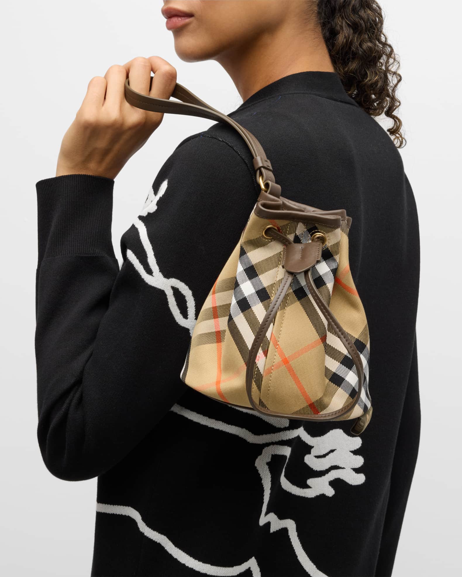 Pouch burberry best sale