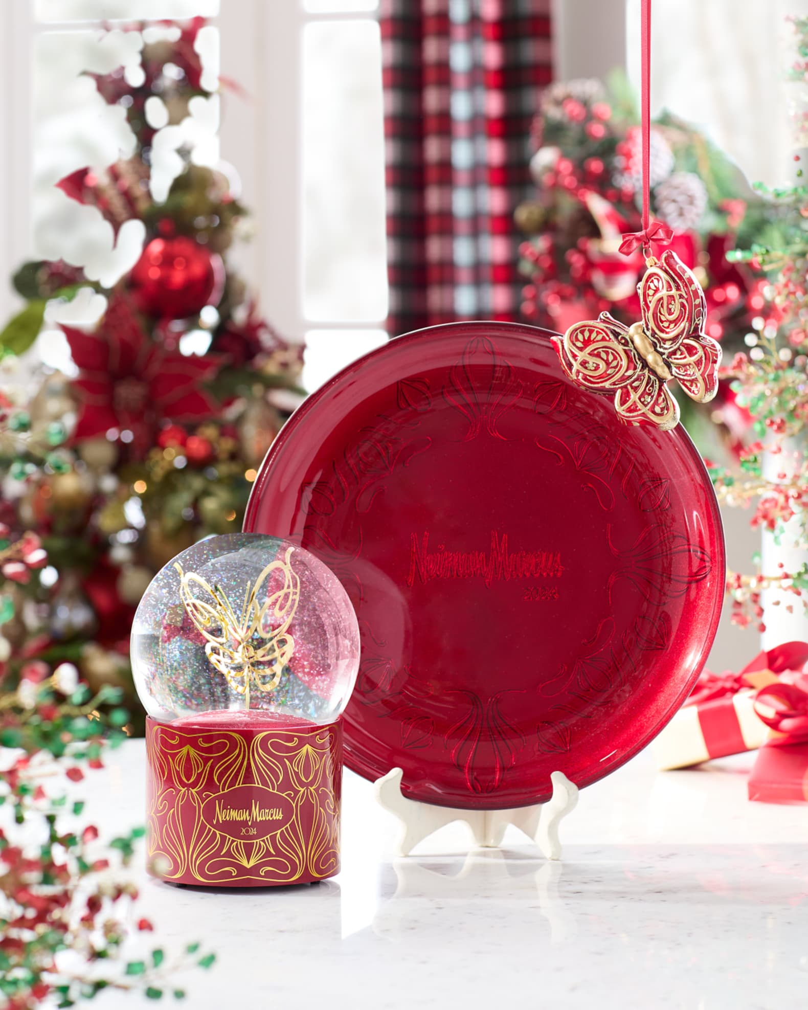 Christmas Art Butterfly Snowglobe 2024 1
