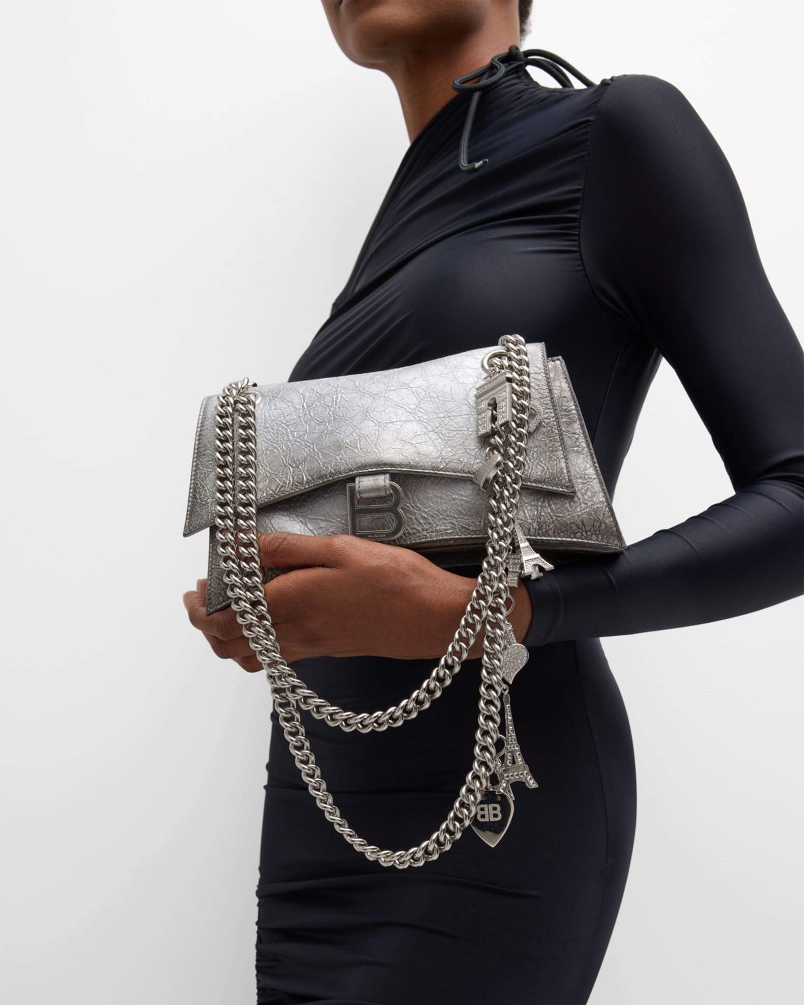 セール！数量限定 BALENCIAGA CRUSHCHAIN メタリックショルダー Balenciaga Crush Small Metallic Chain Bag | Neiman Marcus