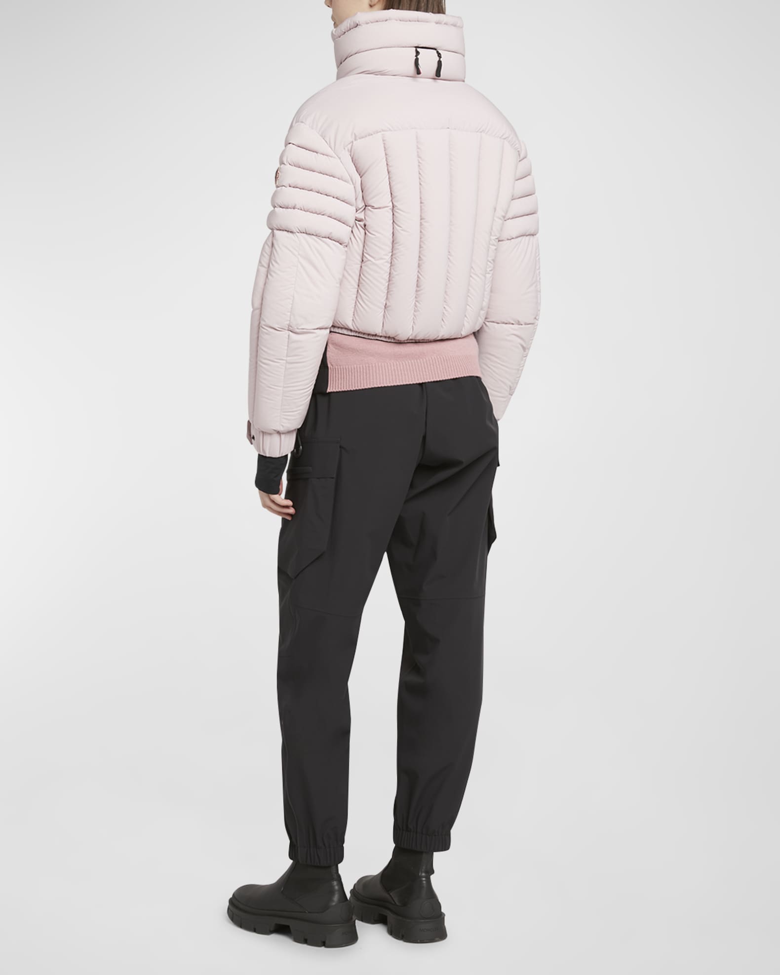 MONCLER GRENOBLE ヘルヘットトロストリンクトラックハンツ MONCLER GRENOBLE Hainets belted hooded padded color-block