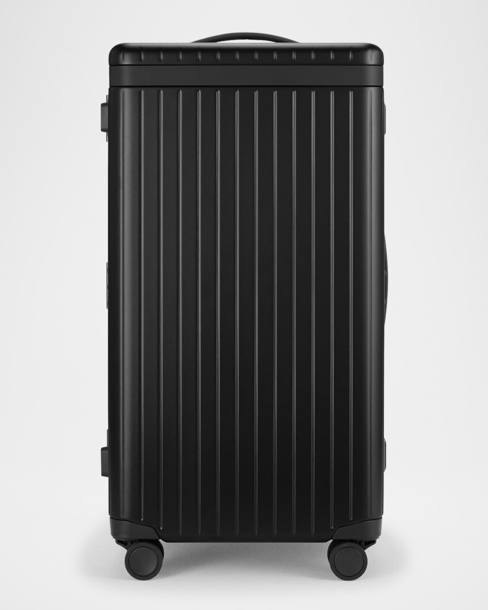 The Trunk 28" Hardside Luggage 0