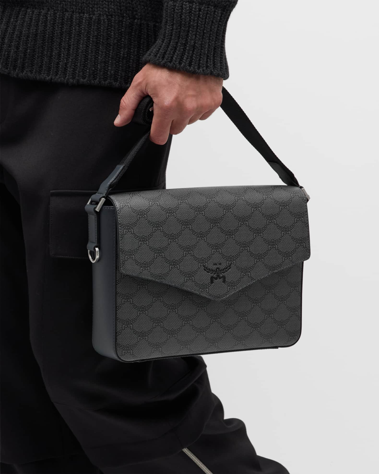 Mcm messenger bag deals