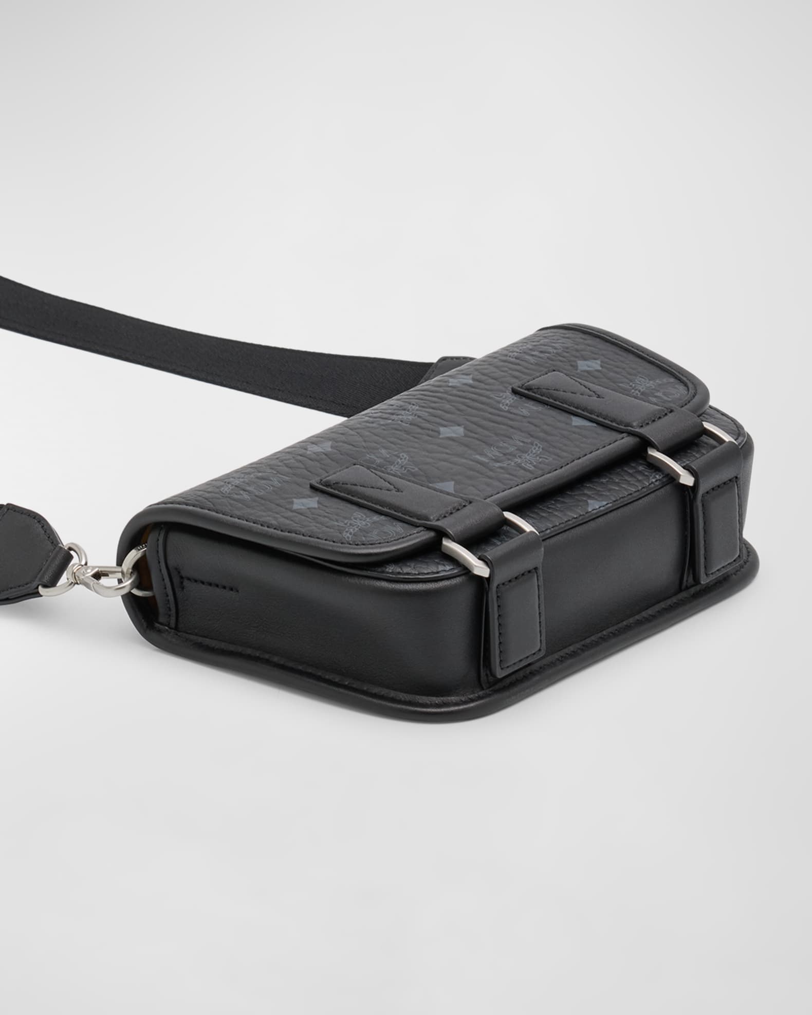 Mcm messenger bag men top