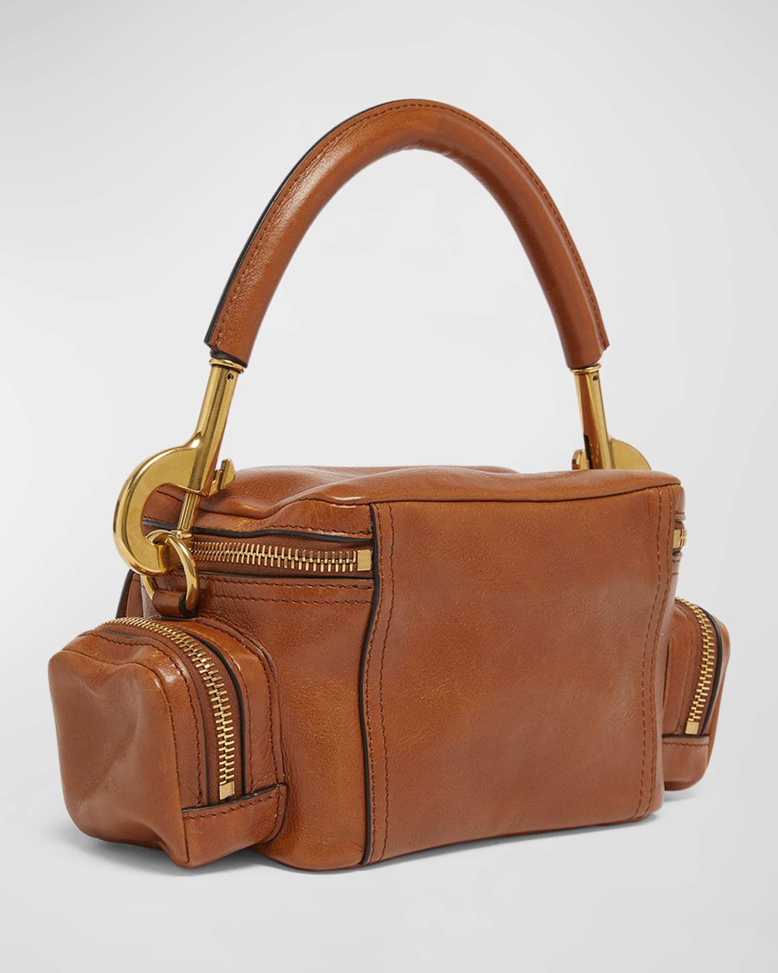 関税送料込★Chloe シャイニーレザー製Camera Bag Chloé シャイニーレザー製Cameraバケットバッグ のブラック