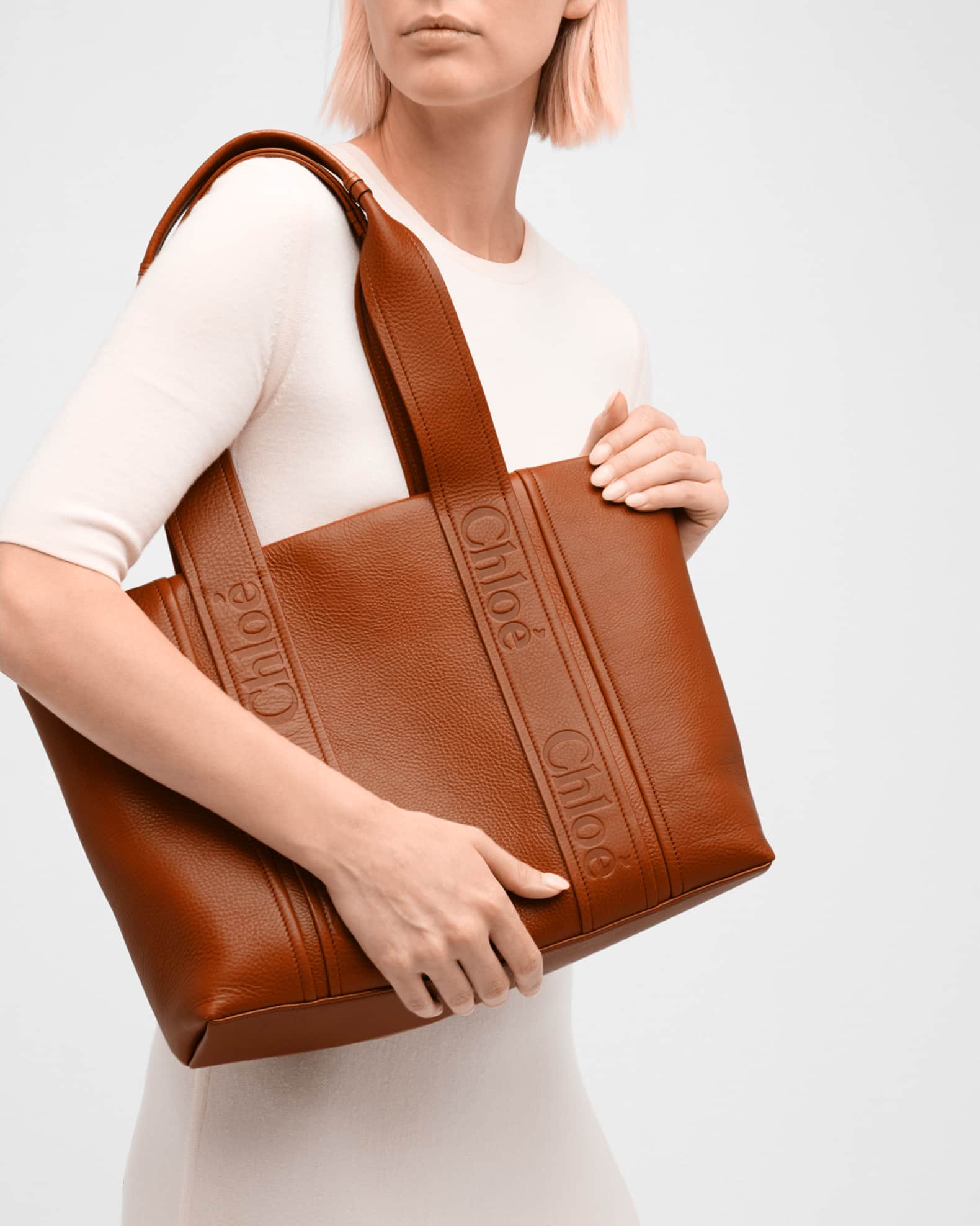Chloé WOODY MEDIUM TOT Chloe Woody Medium Tote Bag in Shiny Grained Calfskin