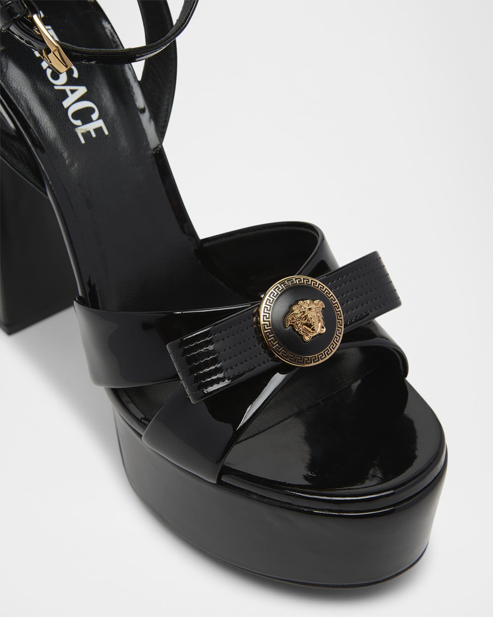 【関税送料込み】Versace Patent Leather Sandals VERSACE Embellished patent-leather sandals | NET-A-PORTER