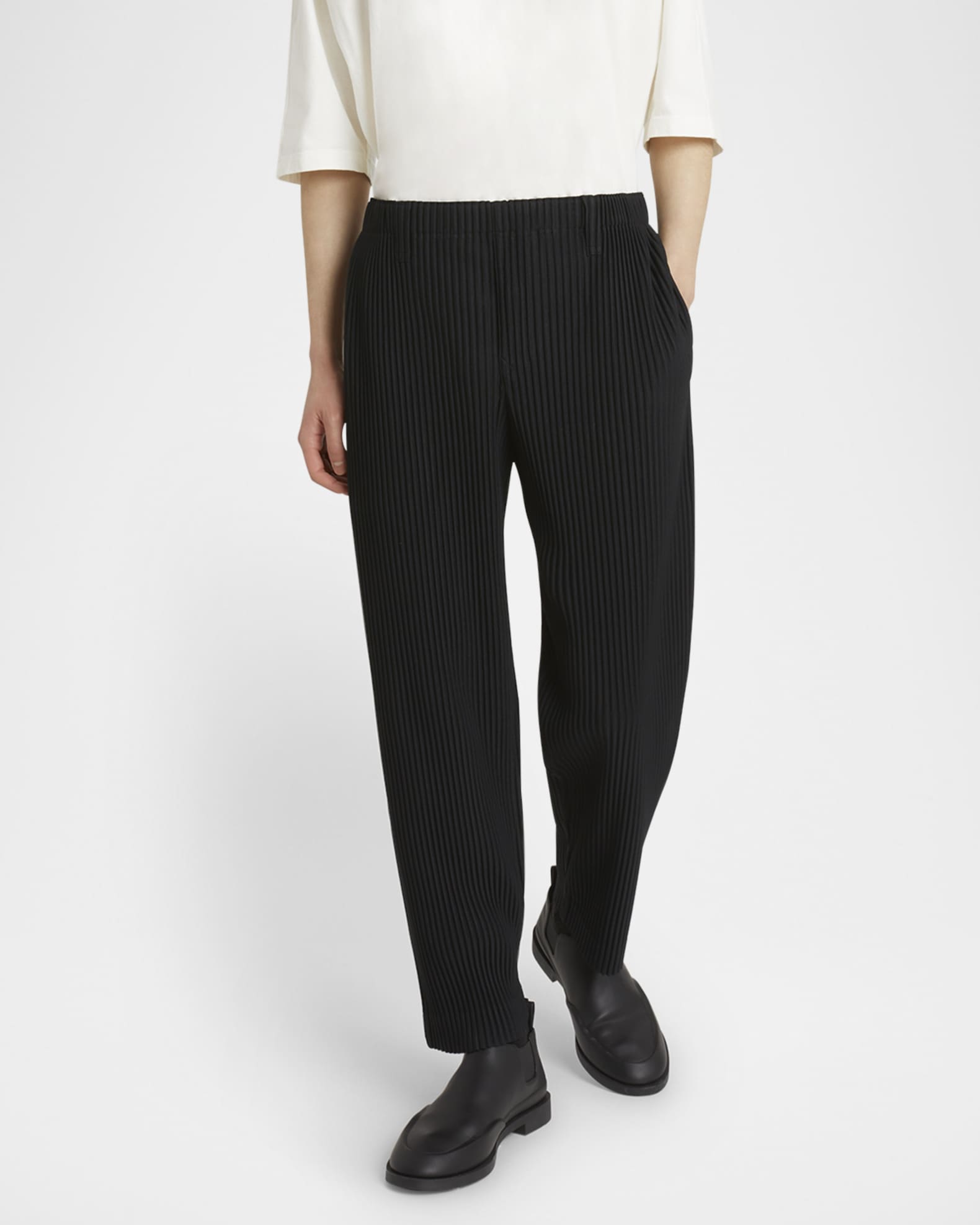 ☆SALE中☆HOMME PLISSE ISSEY MIYAKE サルエルパンツ Homme Plisse Issey Miyake Men's Pleated Straight-Leg Pants