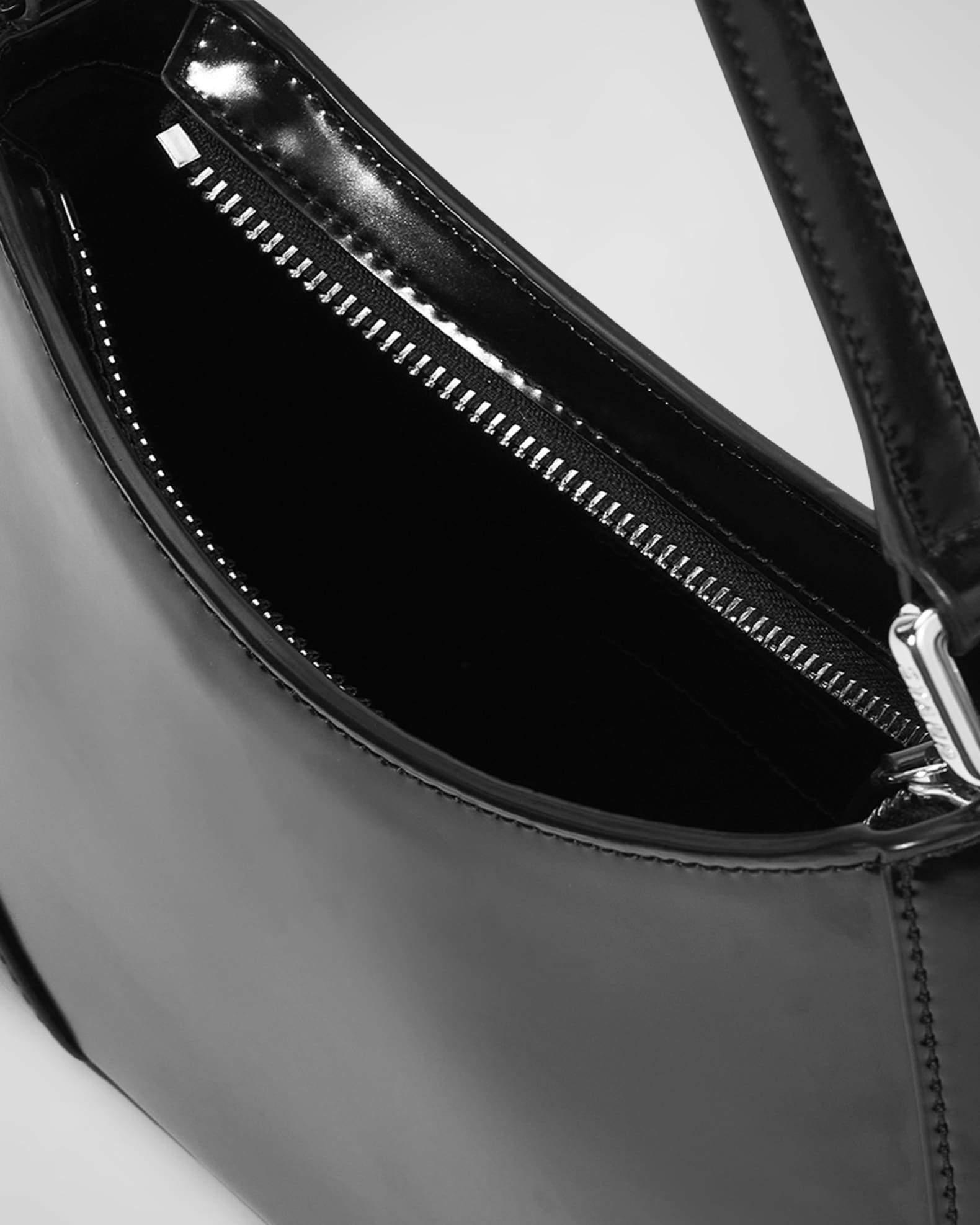Linda Zip Leather Shoulder Bag 1