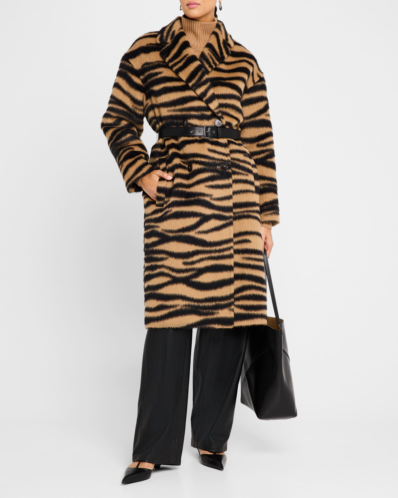 Max studio turtleneck sweater top